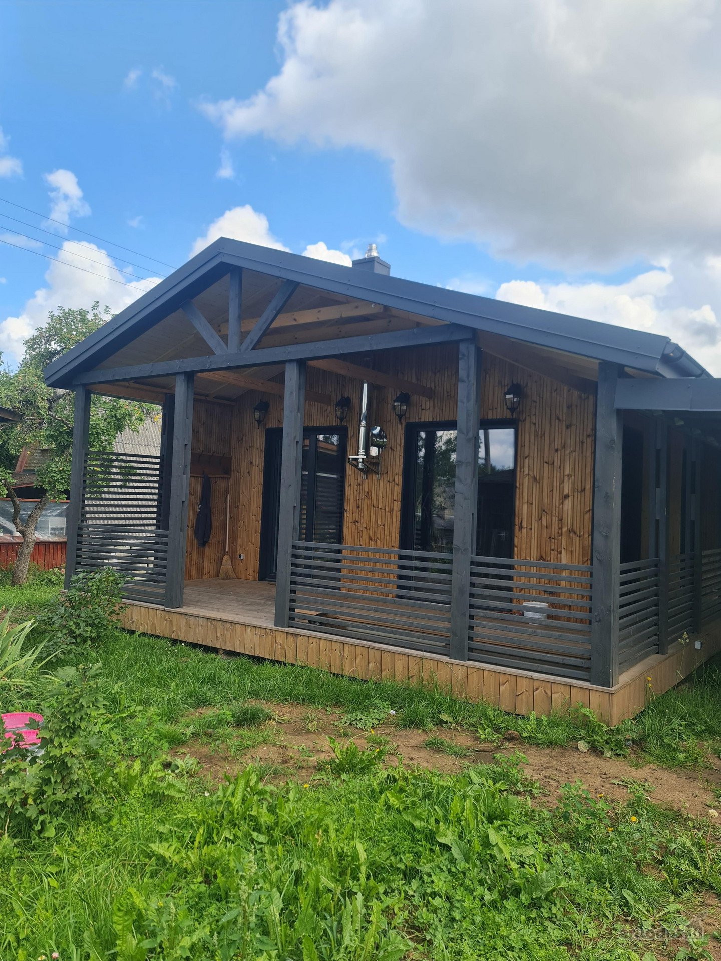 Modernus sodo namas Vorutos s/b miesto ribose