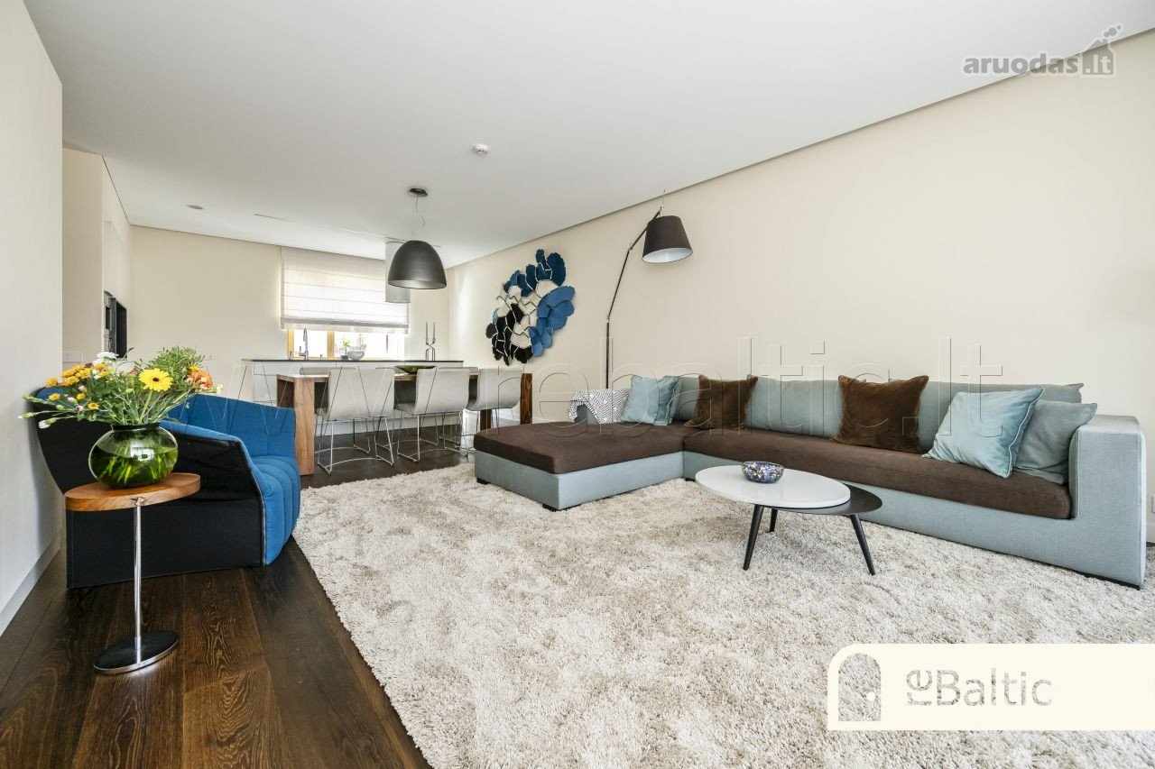 Išskirtiniai trijų kambarių apartamentai