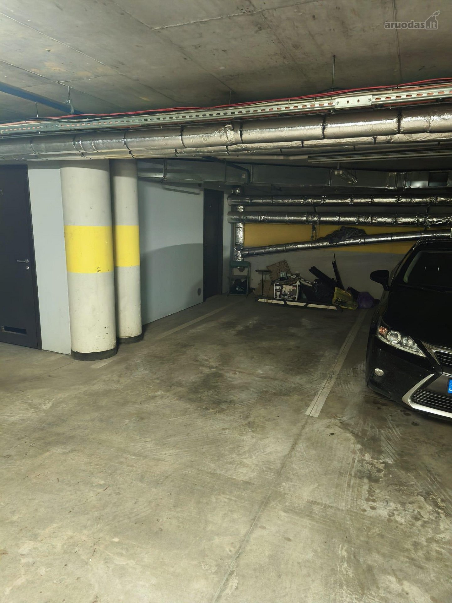 Nuomojama parkavimo vieta požeminėje