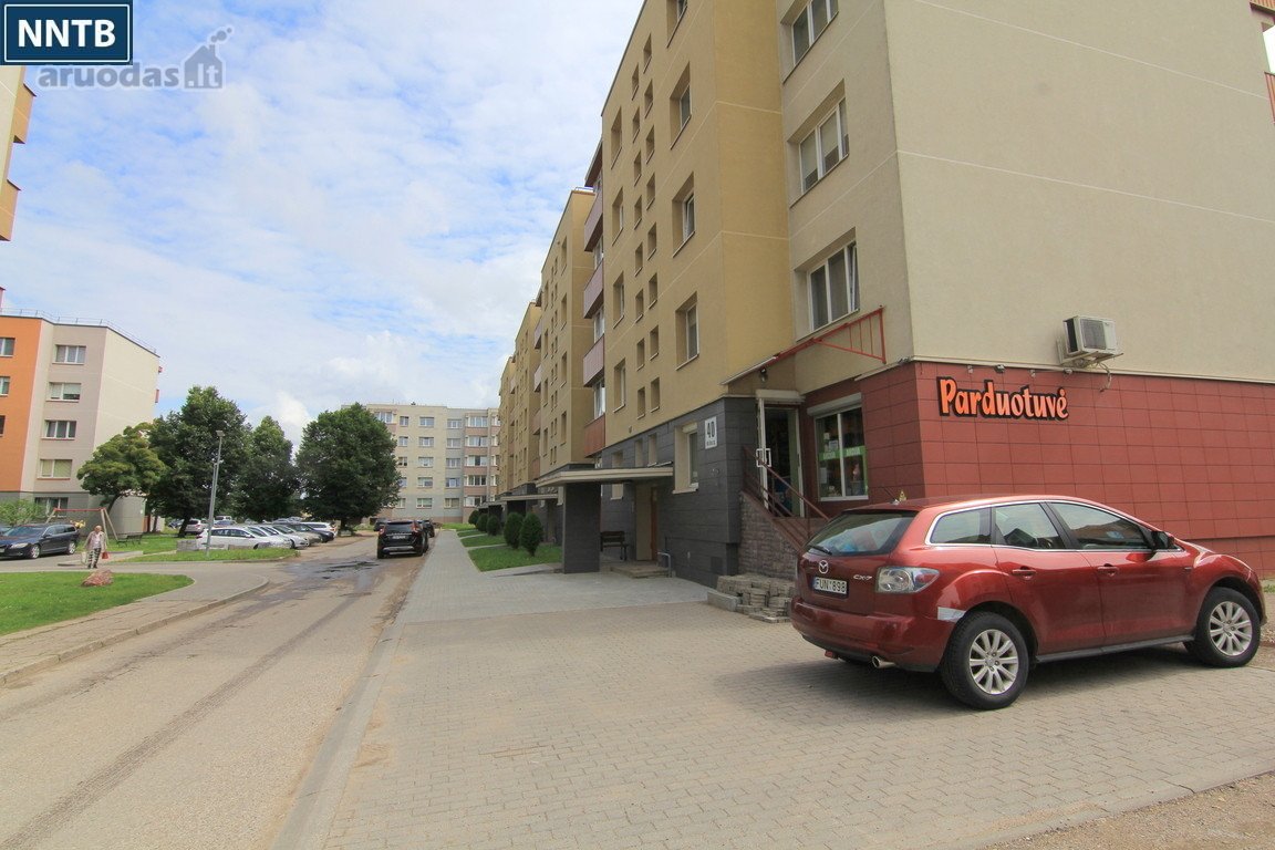 Parduodamos prekybinės paskirties patalpos /