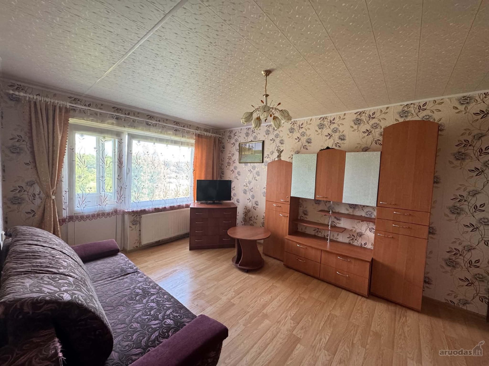 Parduodamas jaukus 1 kambario butas Utenoje,