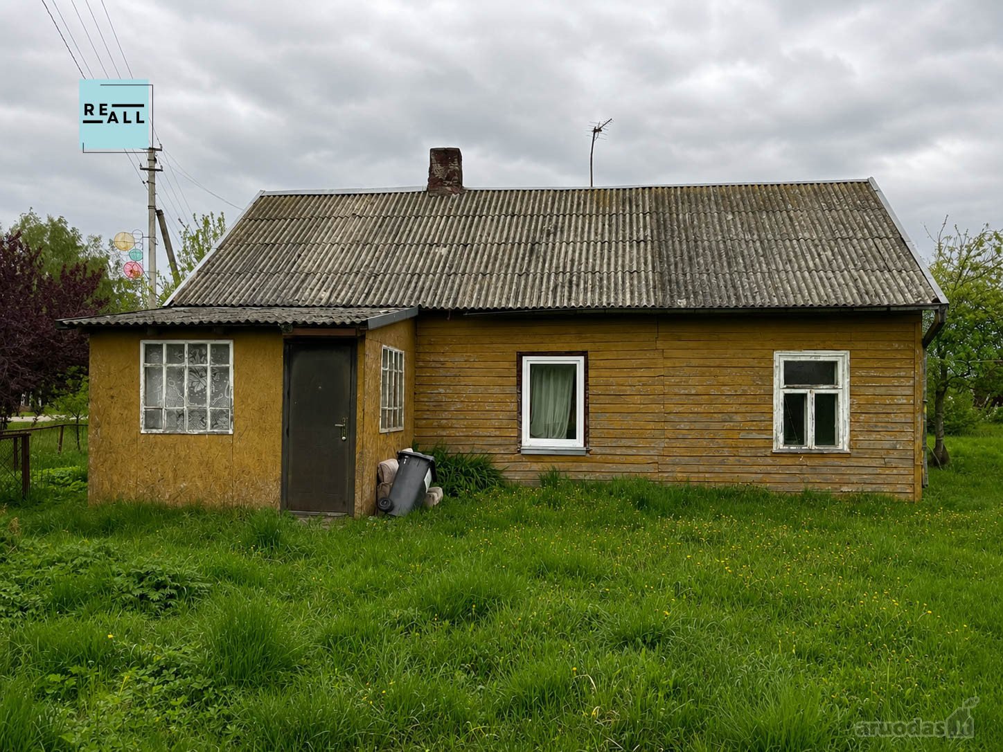 Parduodamas Namas Su Dideliu Sklypu