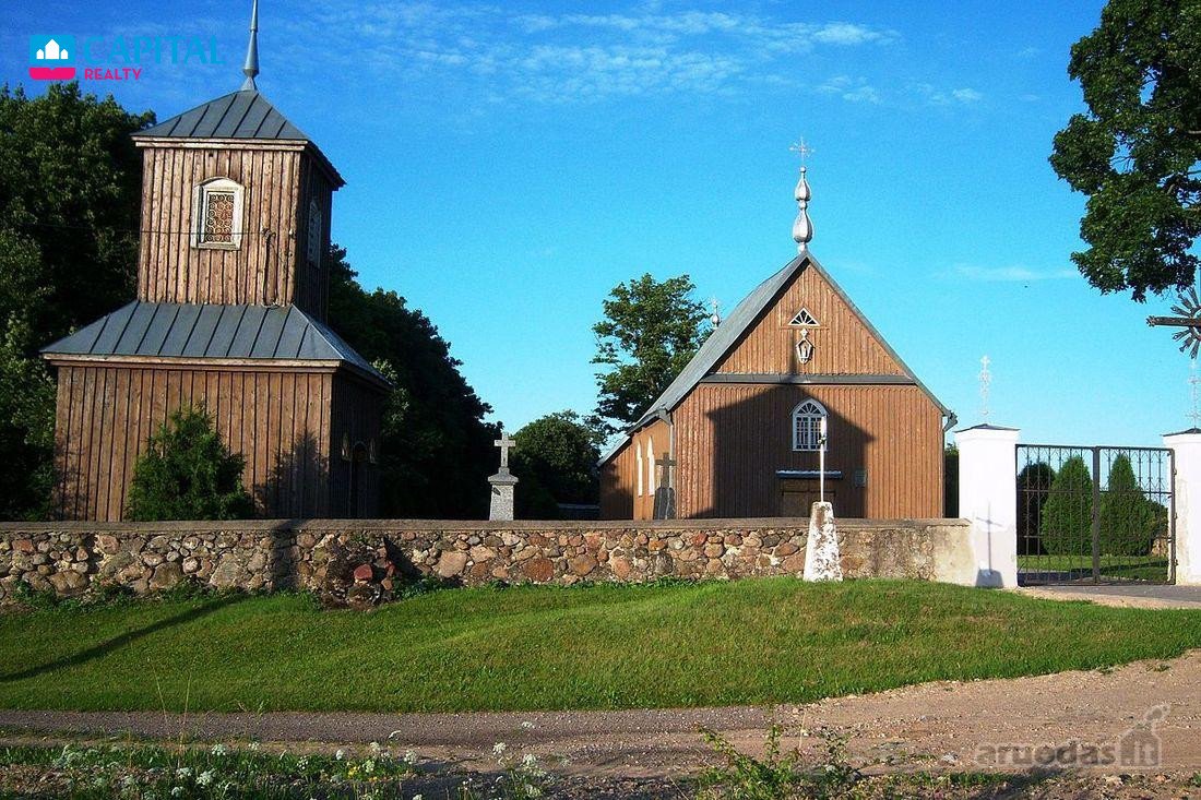 Parduodamas erdvus 6 kambarių mūrinis namas