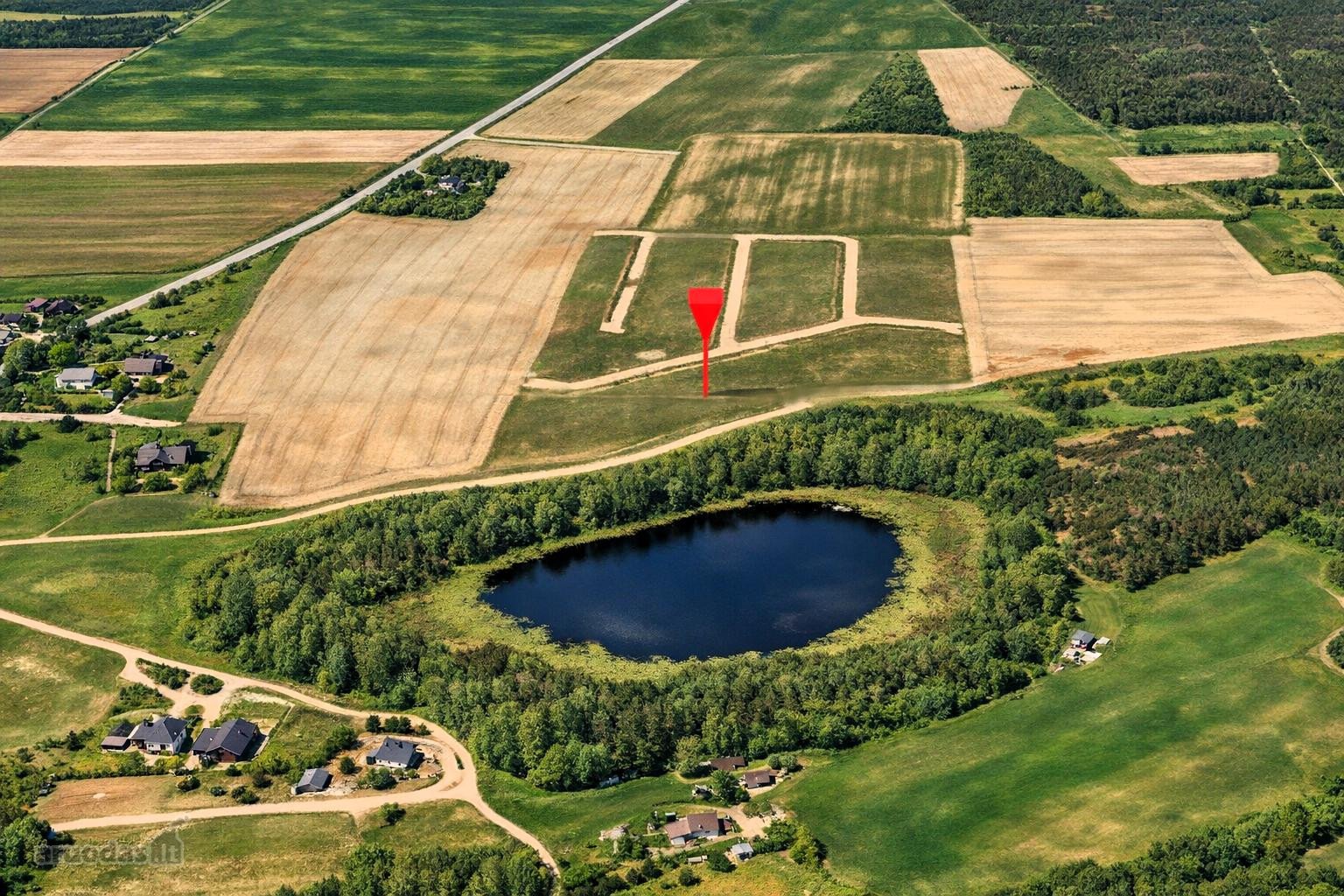 Parduodamas 1001 m² namų valdos sklypas