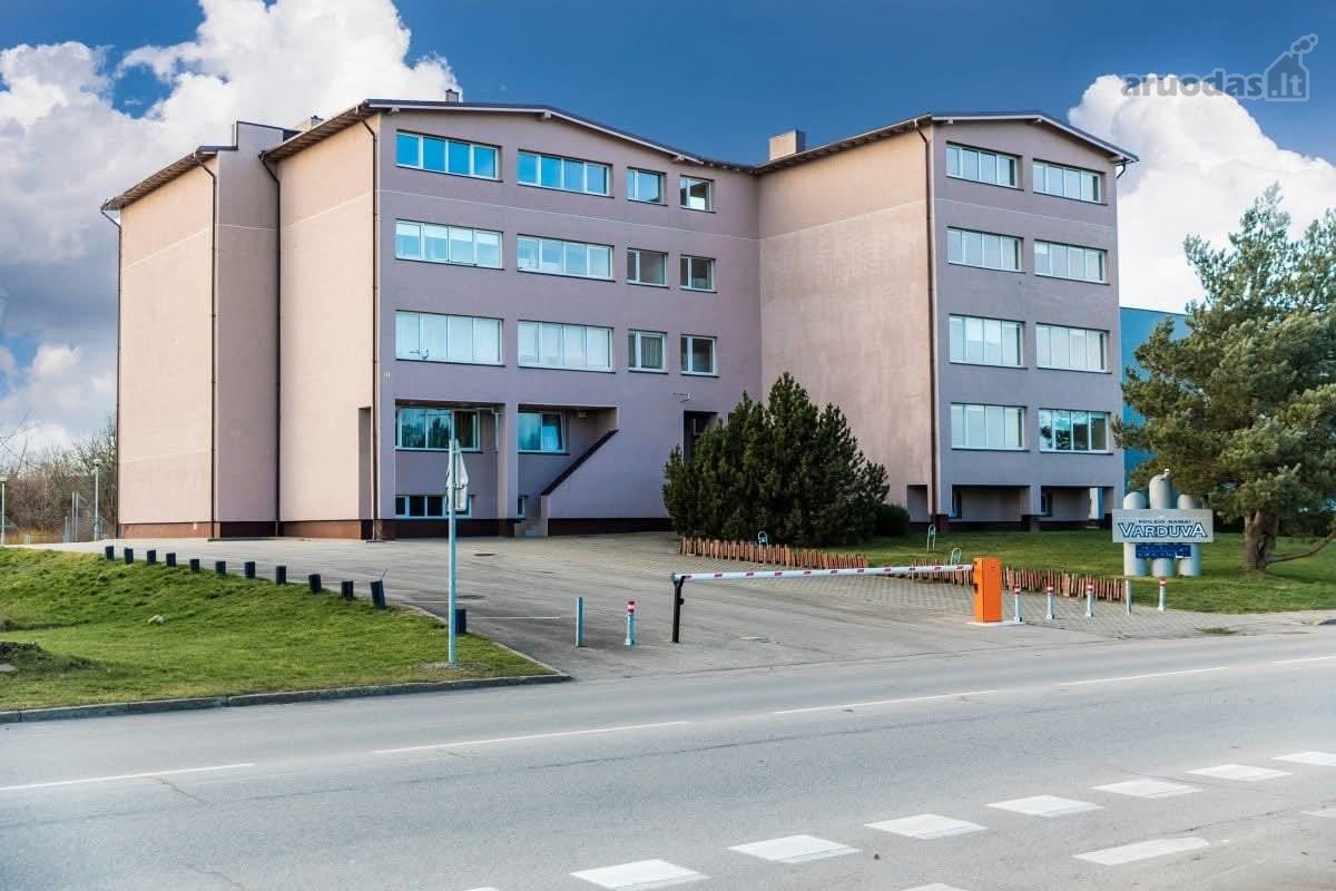 Parduodami Butai Šventojoje Mokyklos g, ir