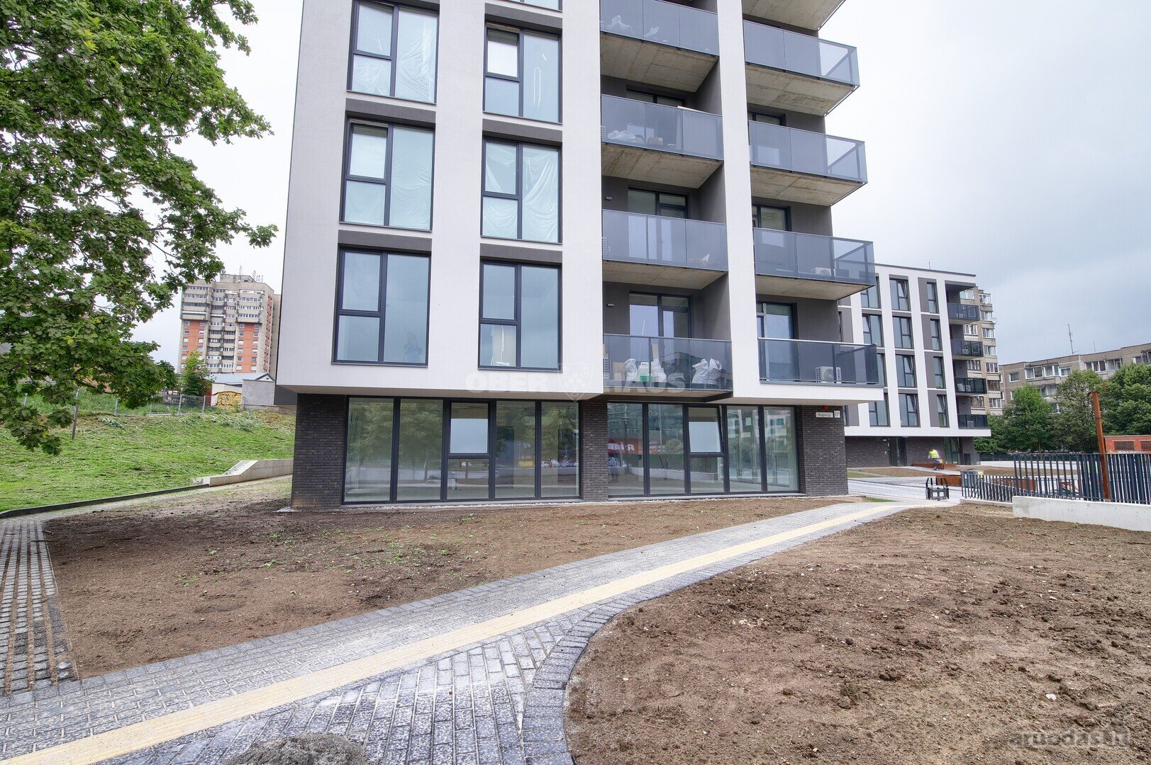 Nuomojamos 89,90 m² komercinės patalpos Rygos