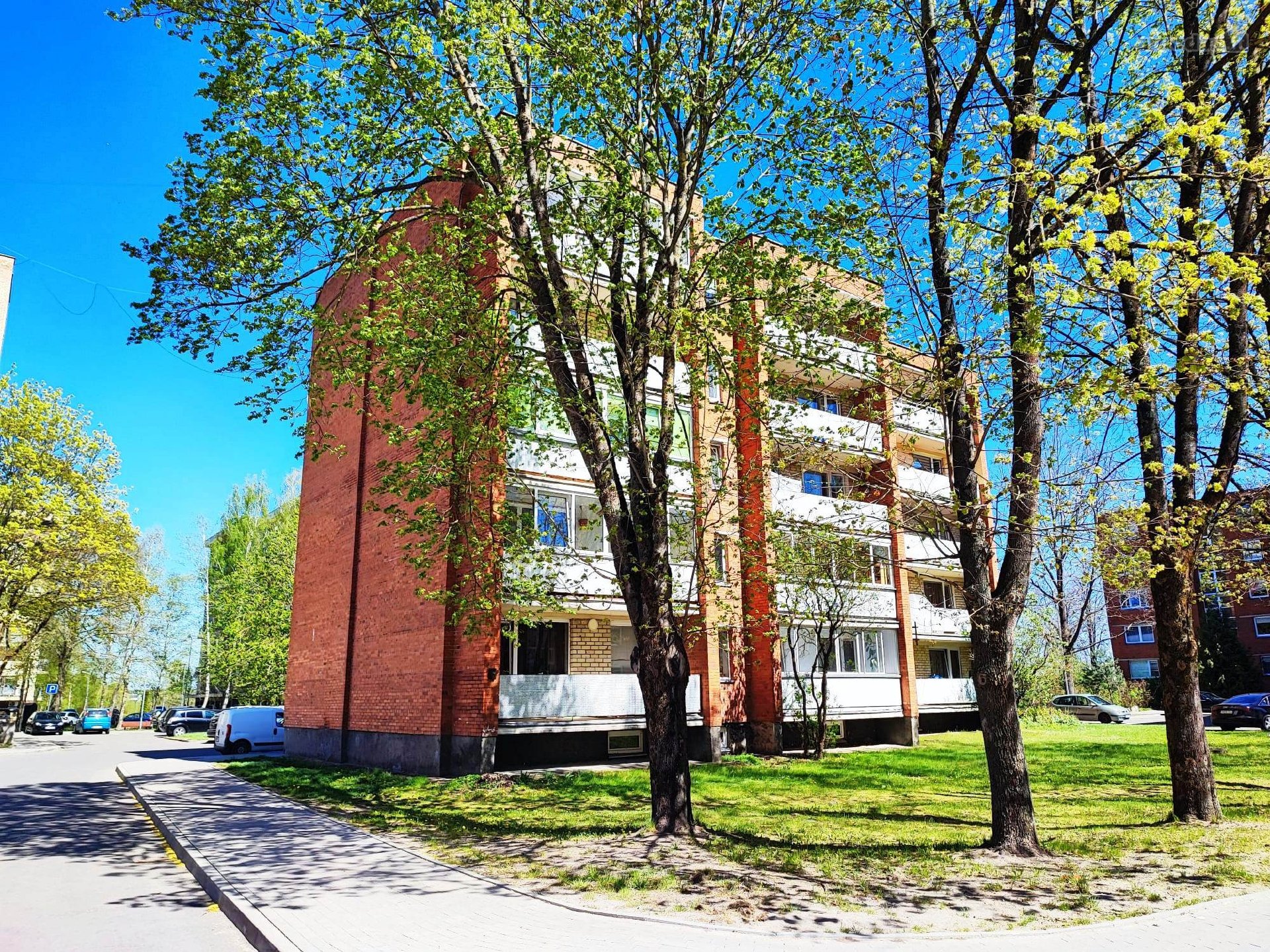 Erdvus ir tvarkingas 4 kambarių butas