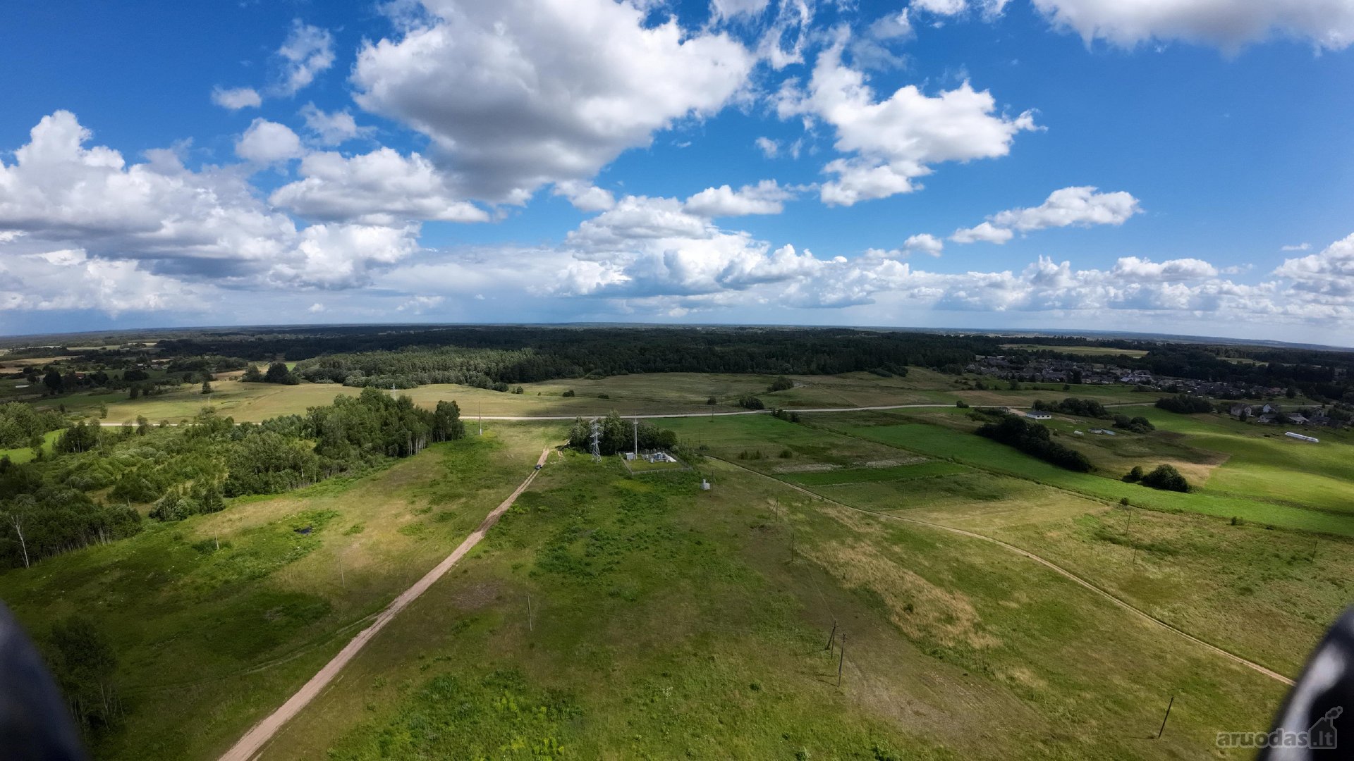 Parduodamas 18.8 ha sklypas.