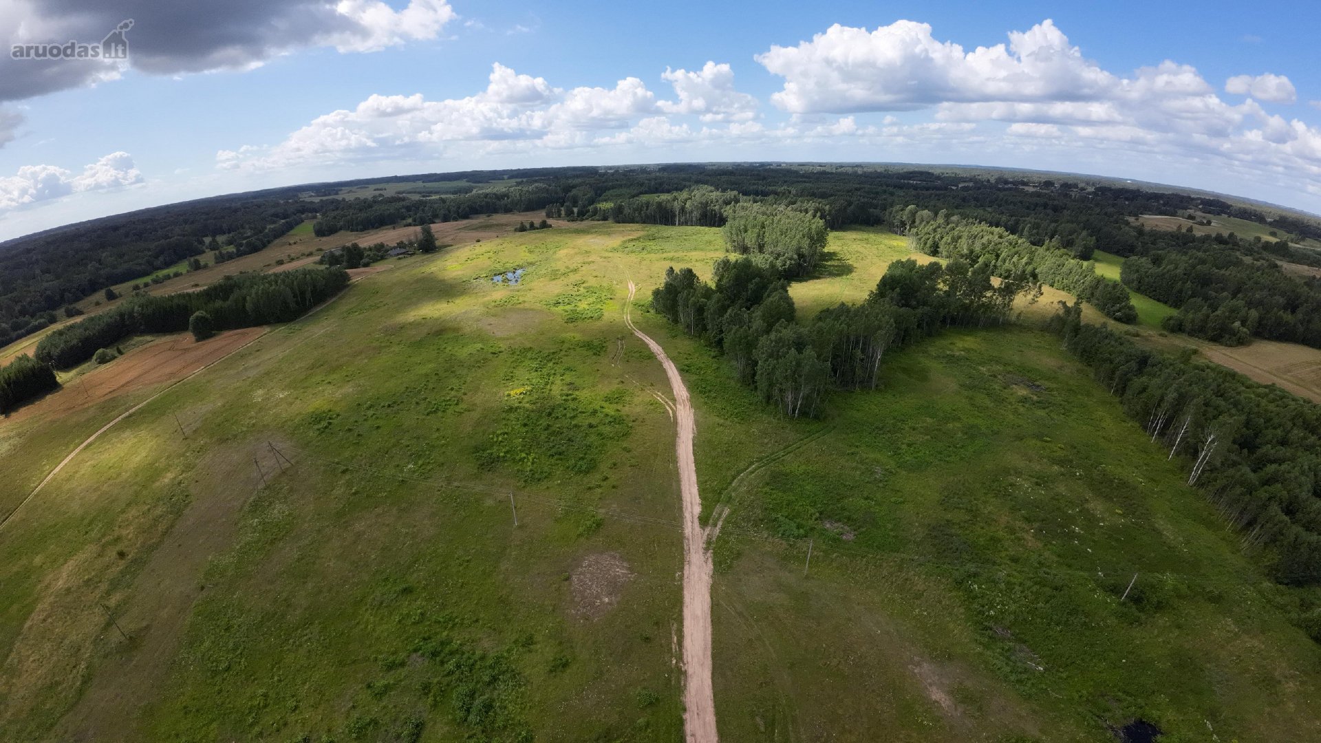 Parduodamas 18.8 ha sklypas.