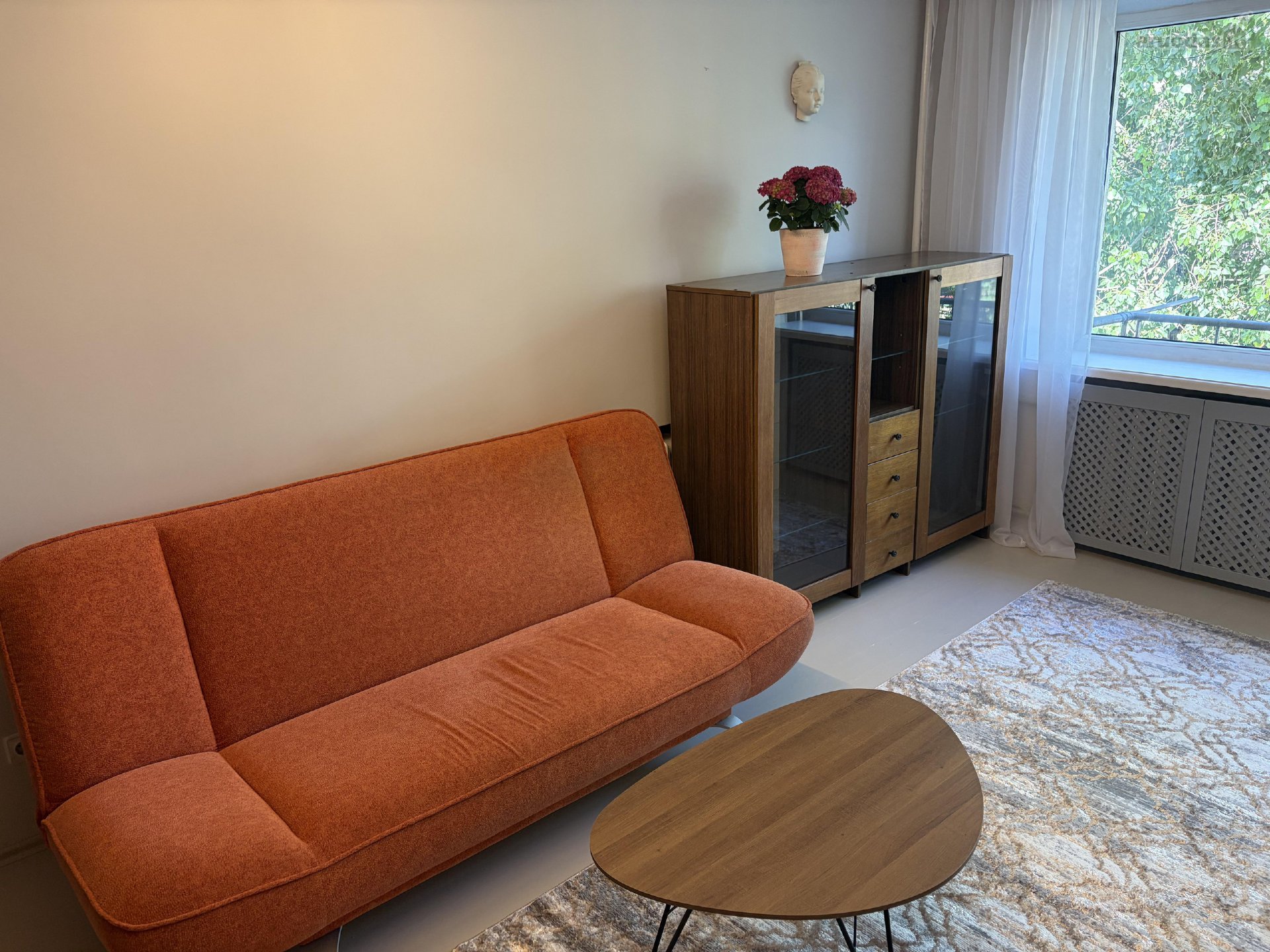 Kauno centre išnuomojamas labai šviesus,