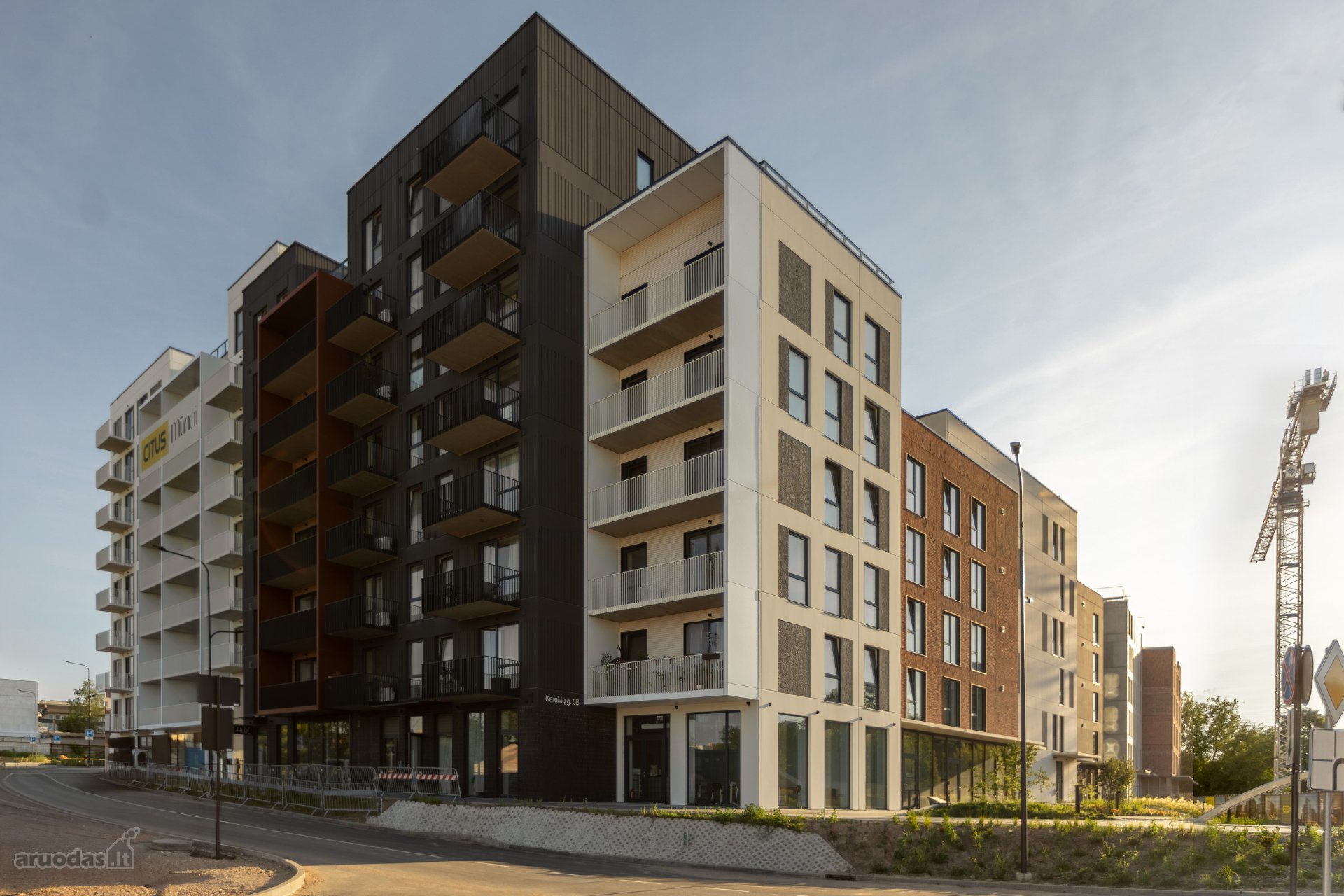 Atraskite Citus Mūnai - šiuolaikinės