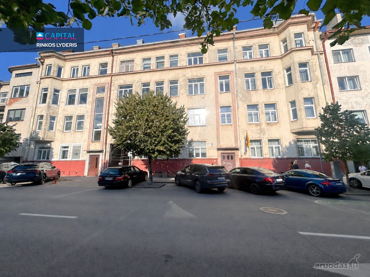 Parduodamas išskirtinio dydžio 3 kambarių