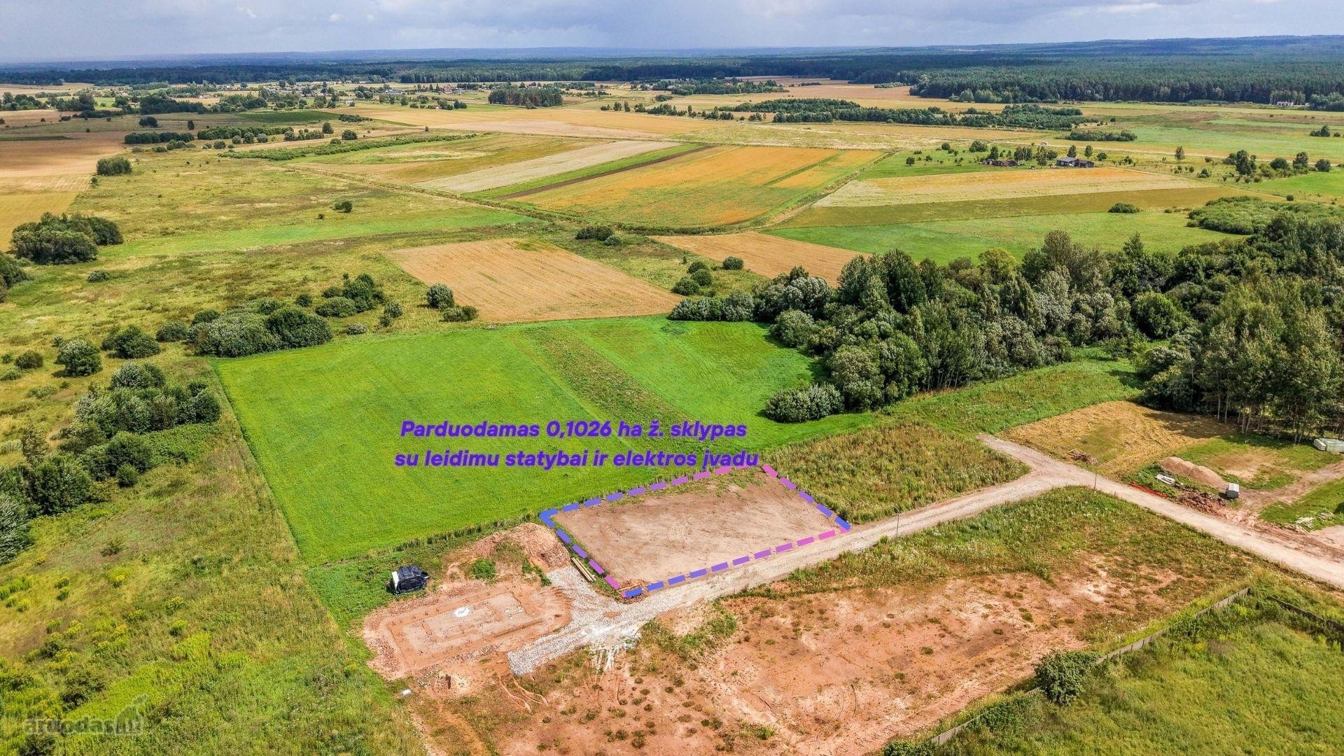 Parduodamas 10,26 a namų valdos sklypas su