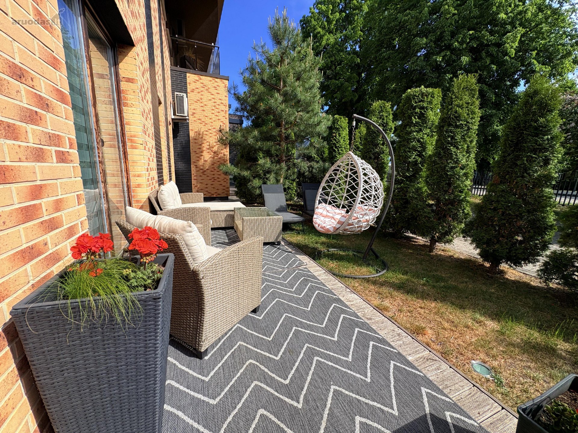 **3 kambarių apartamentai Palangos centre su