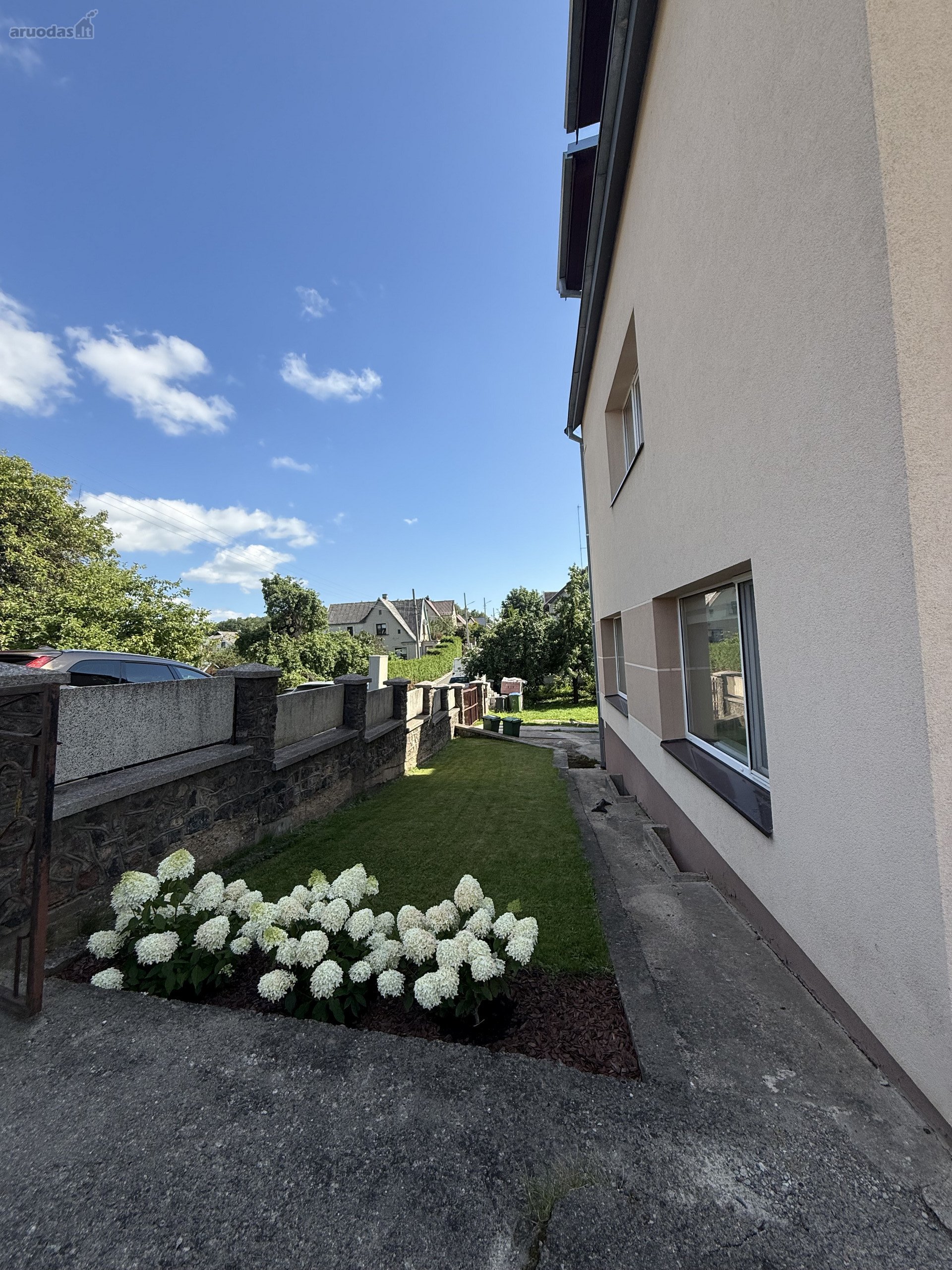 Parduodama Erdvi 98 M² Namo Dalis Palemone –
