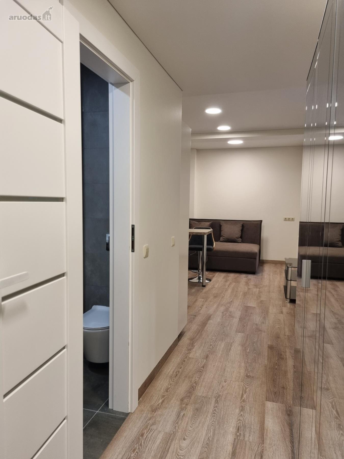 A newly furnished and welcoming studio