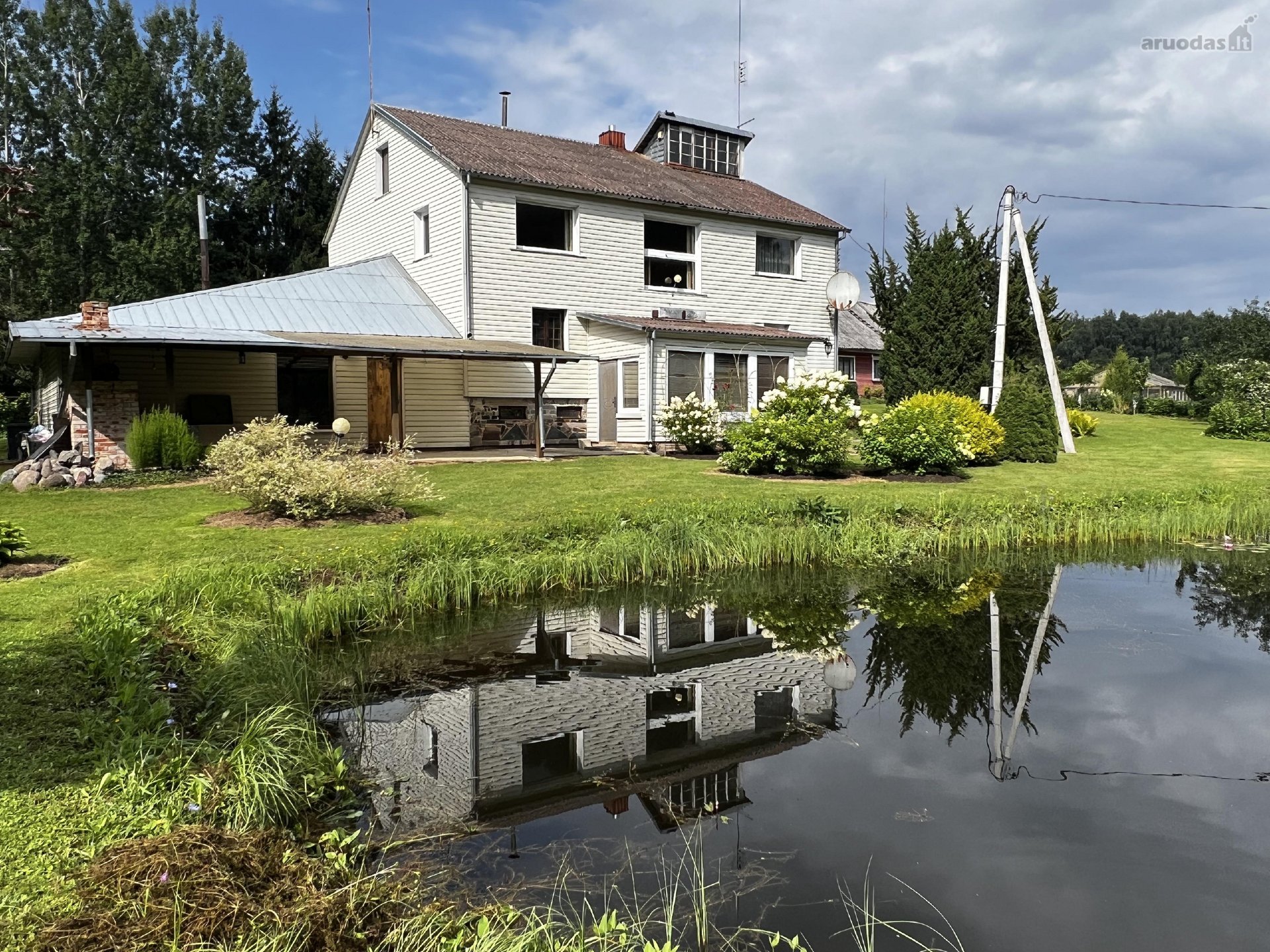 Parduodama išskirtinė sodyba Biržų r., Aleknų