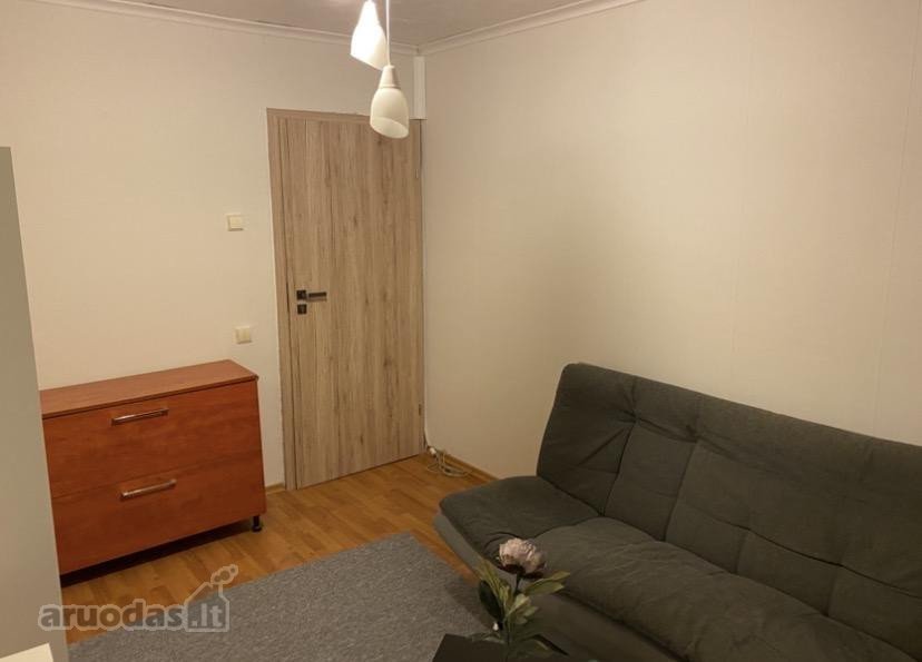 Bendrabutyje 1 kamb.nuoma 190+mokesciai ir