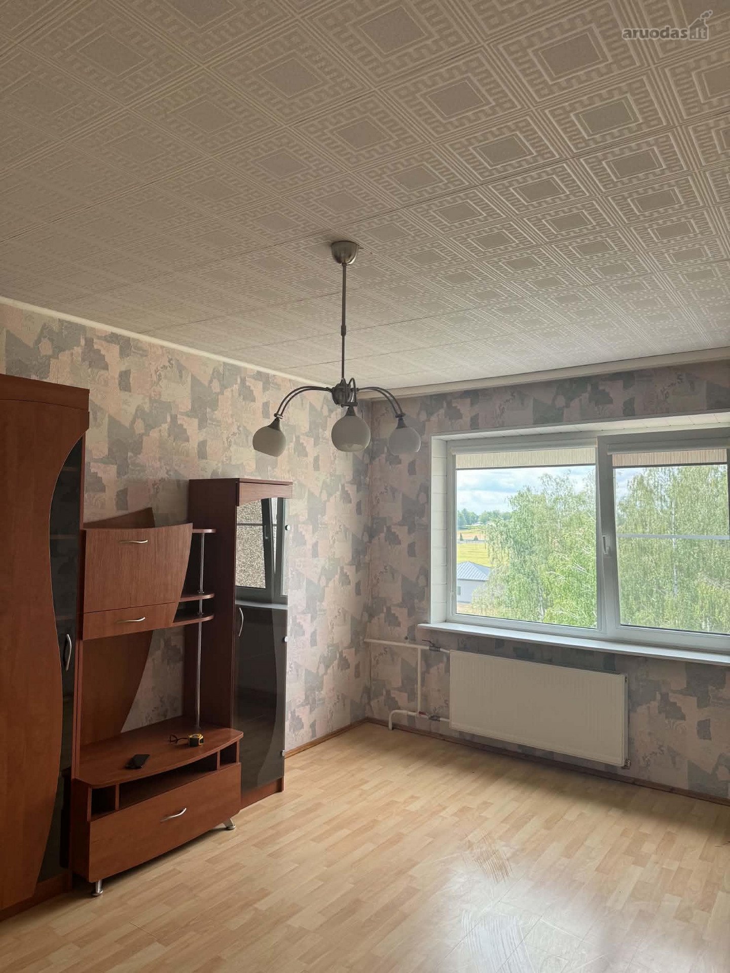 Parduodamas dviejų kambarių butas penktame