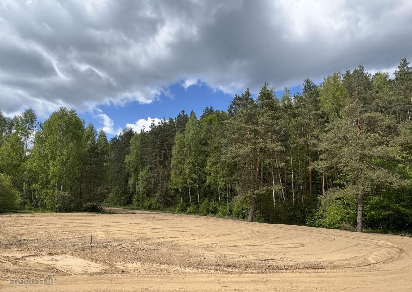 Parduodamas 10,06 arų sklypas vienoje