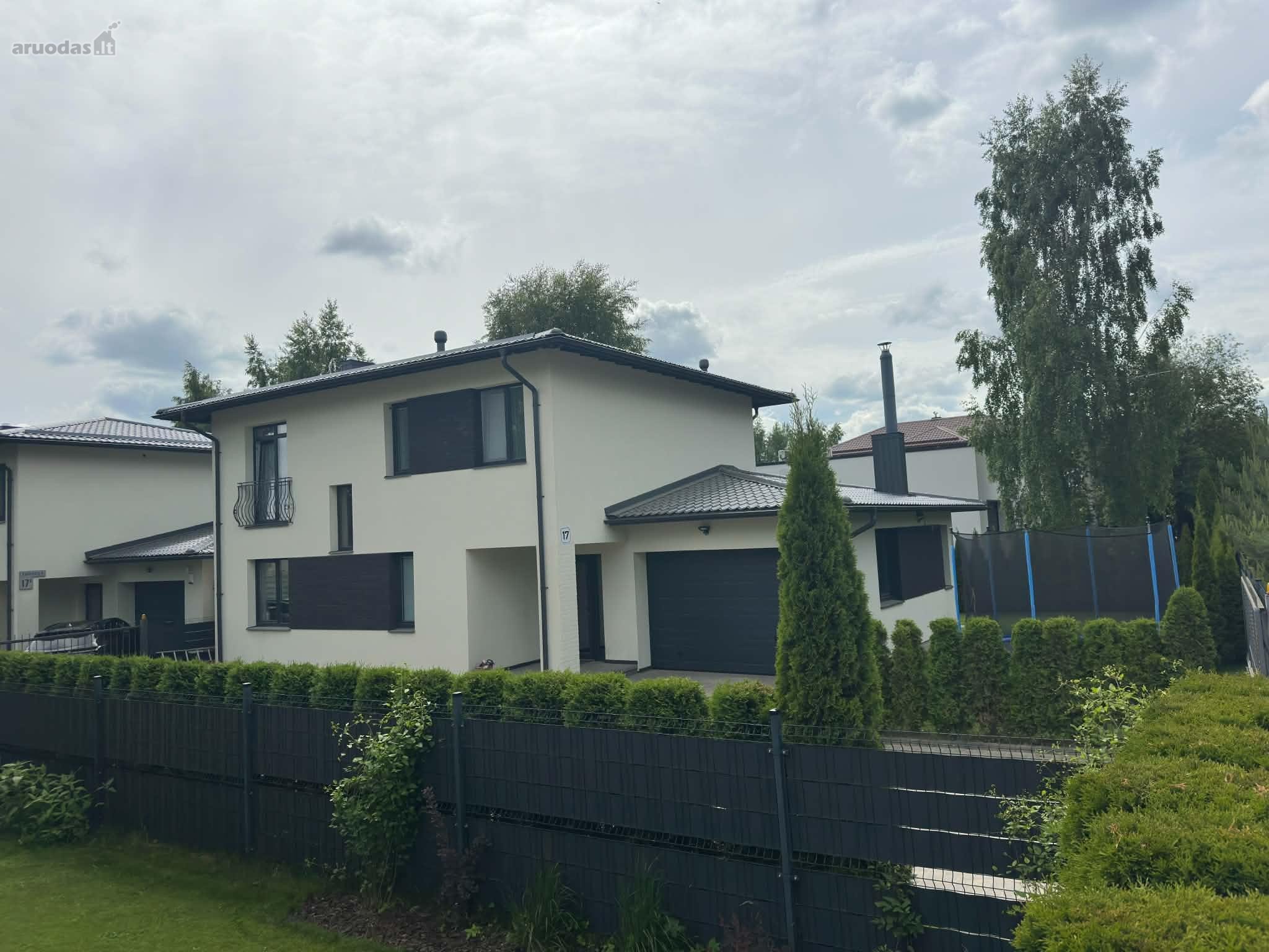Dėmesio! Nt brokerių paslaugos nedomina.