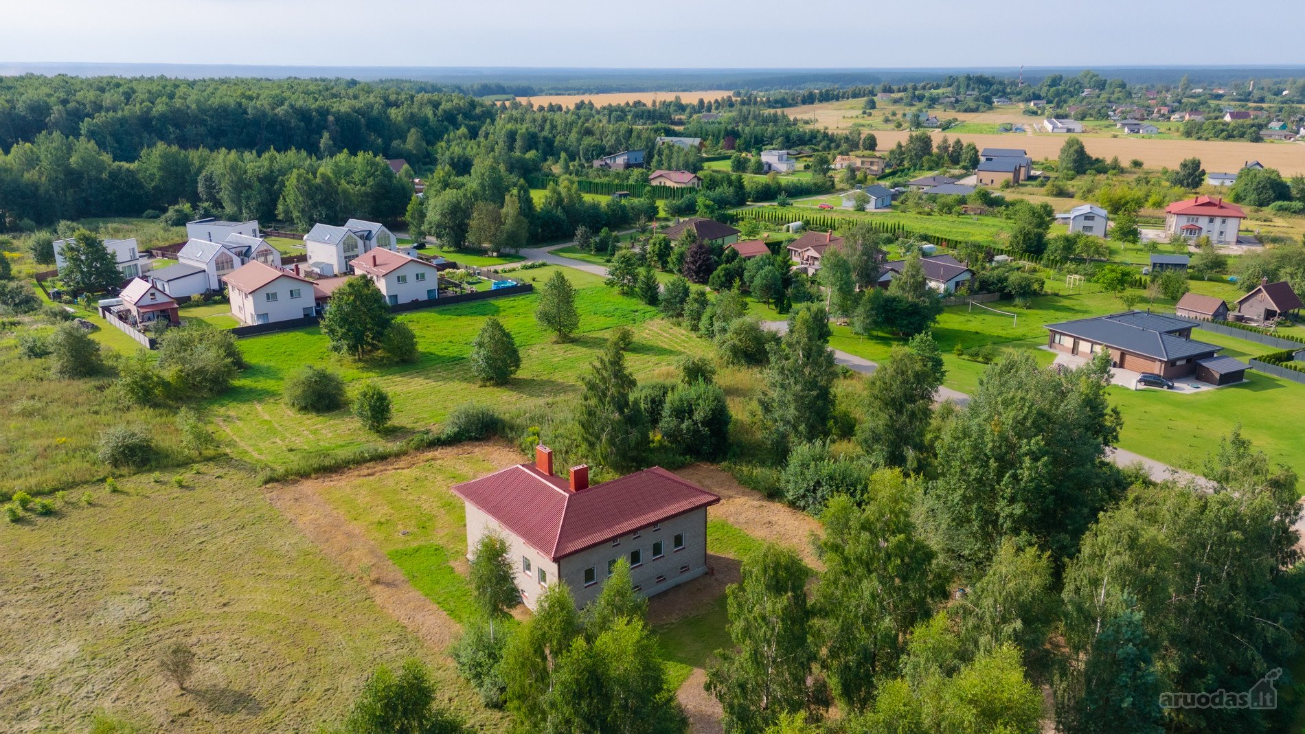 Parduodamas Erdvus 340 Kv. M Namas Pagiriuose