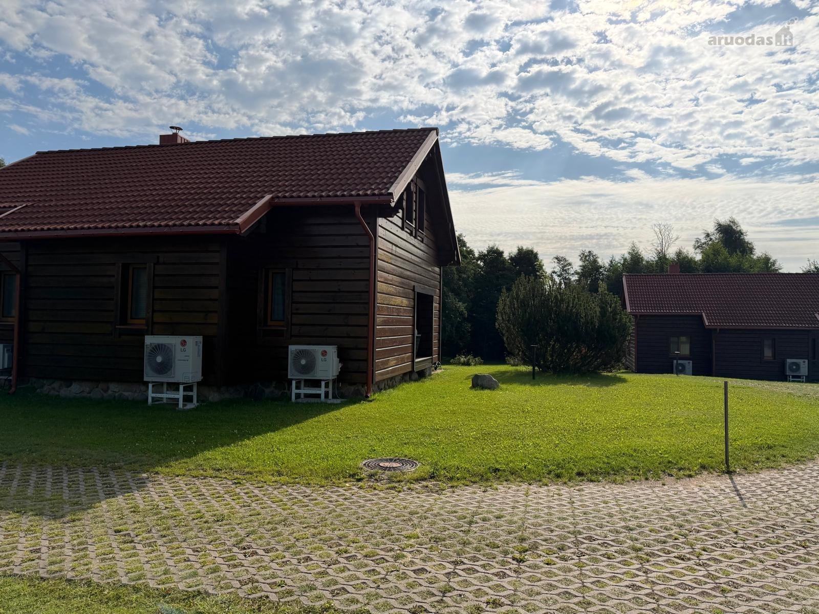 Parduodami 4 namai prie Alaušo ežero (85,39