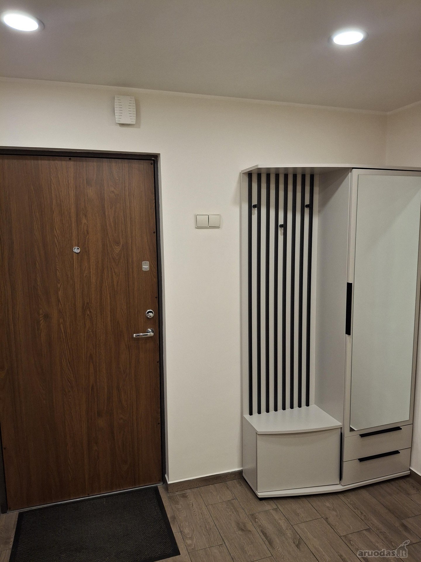 Nuomuojamas butas Vaižganto gatvėje 32-30.