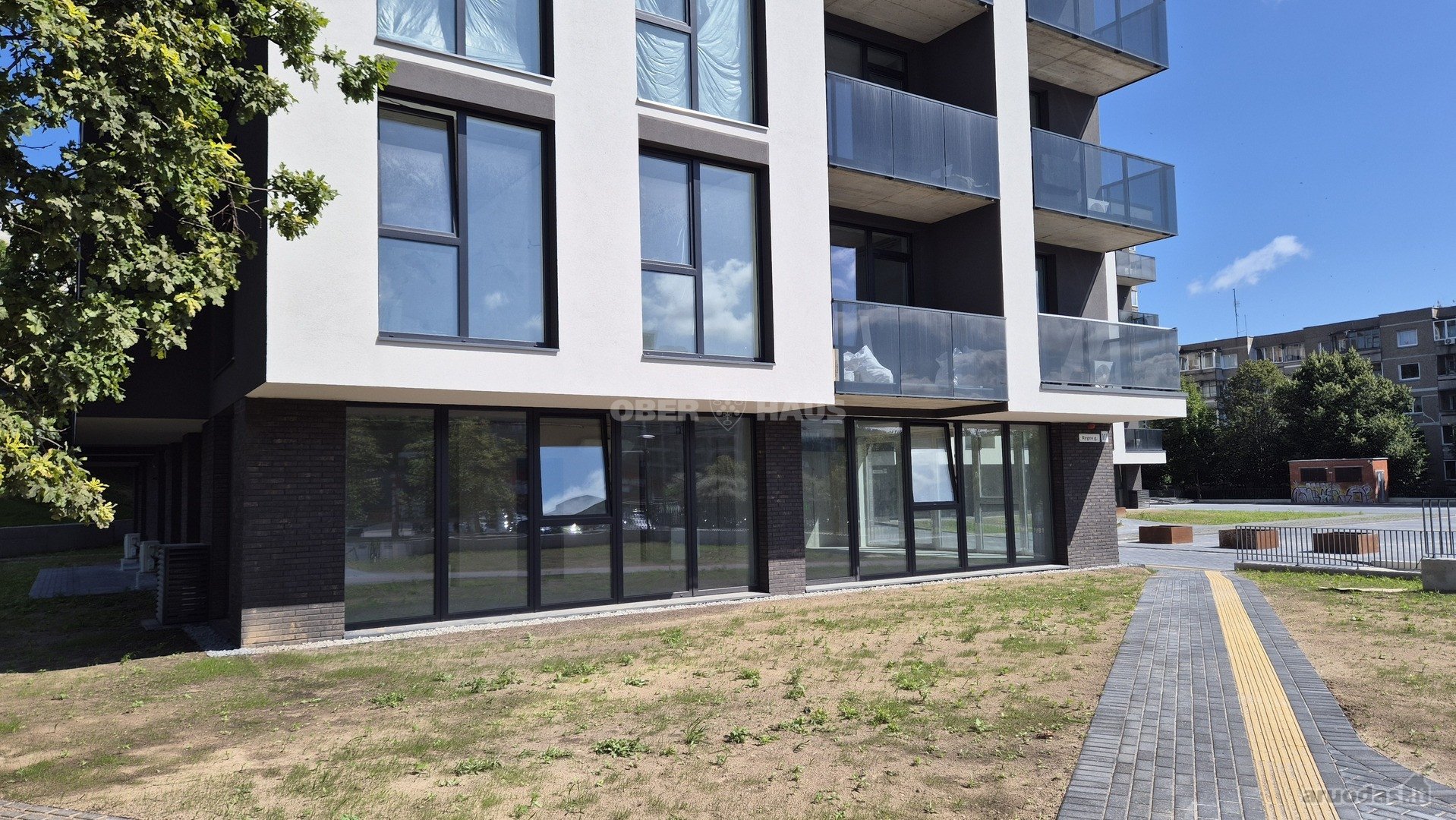Nuomojamos 89,90 m² komercinės patalpos Rygos