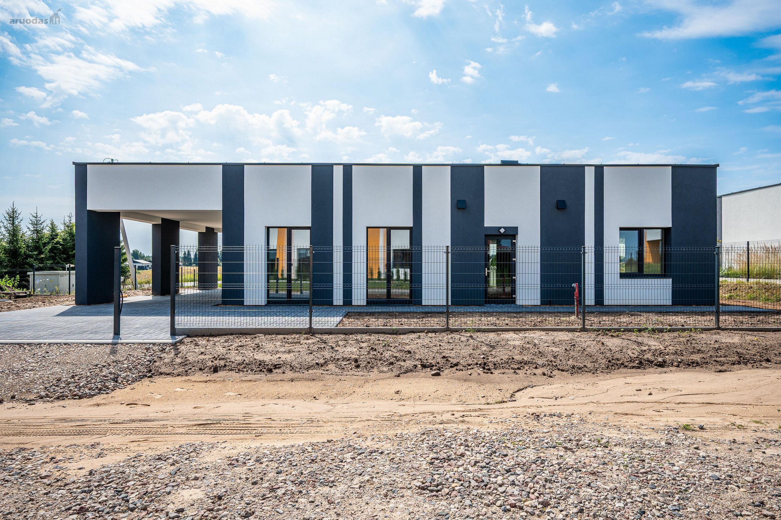 Pilnos Dalinės Apdailos A+ Klasės 143 M²
