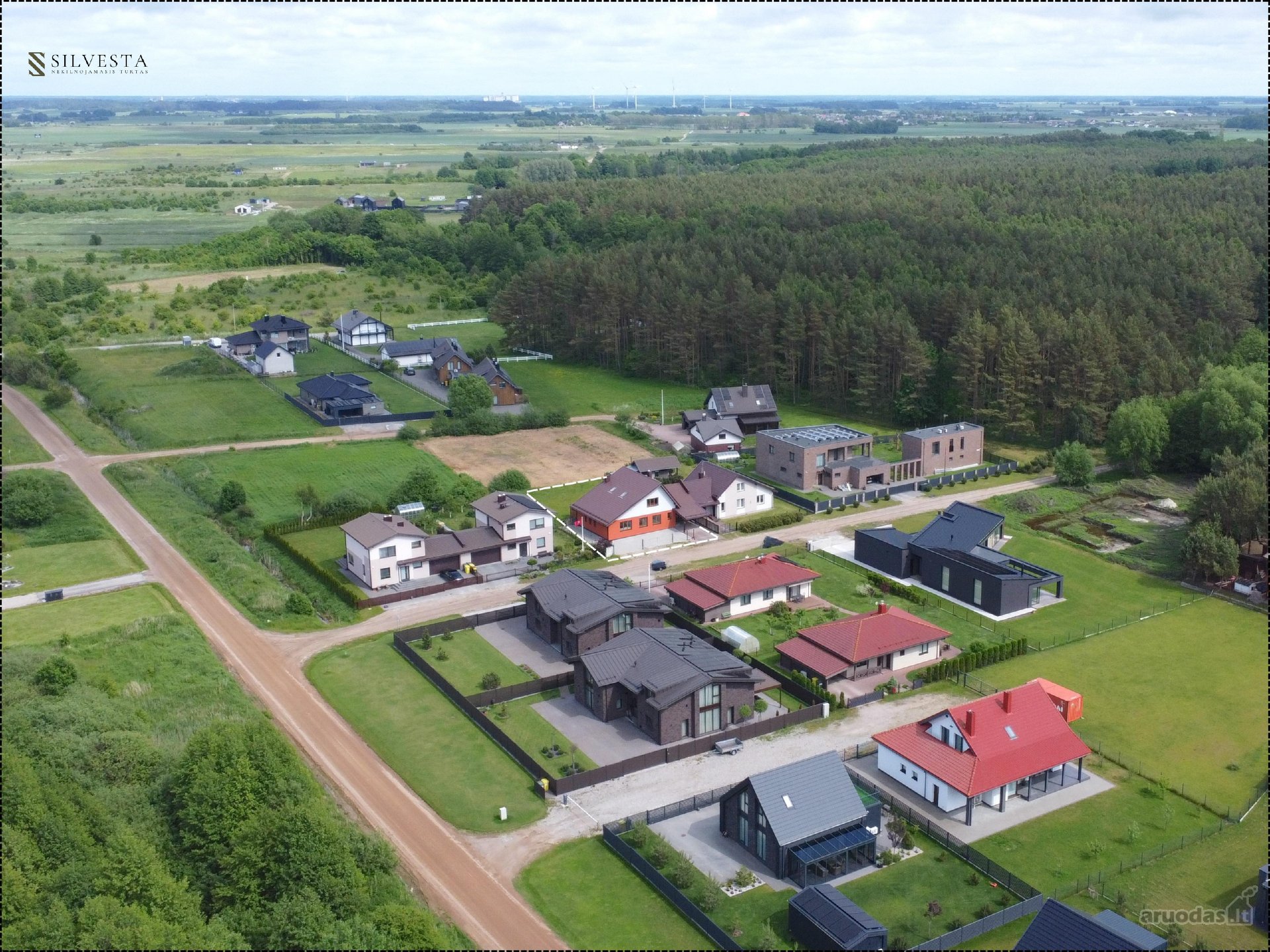 Parduodamas naujai įrengtas 201,74 kv. m