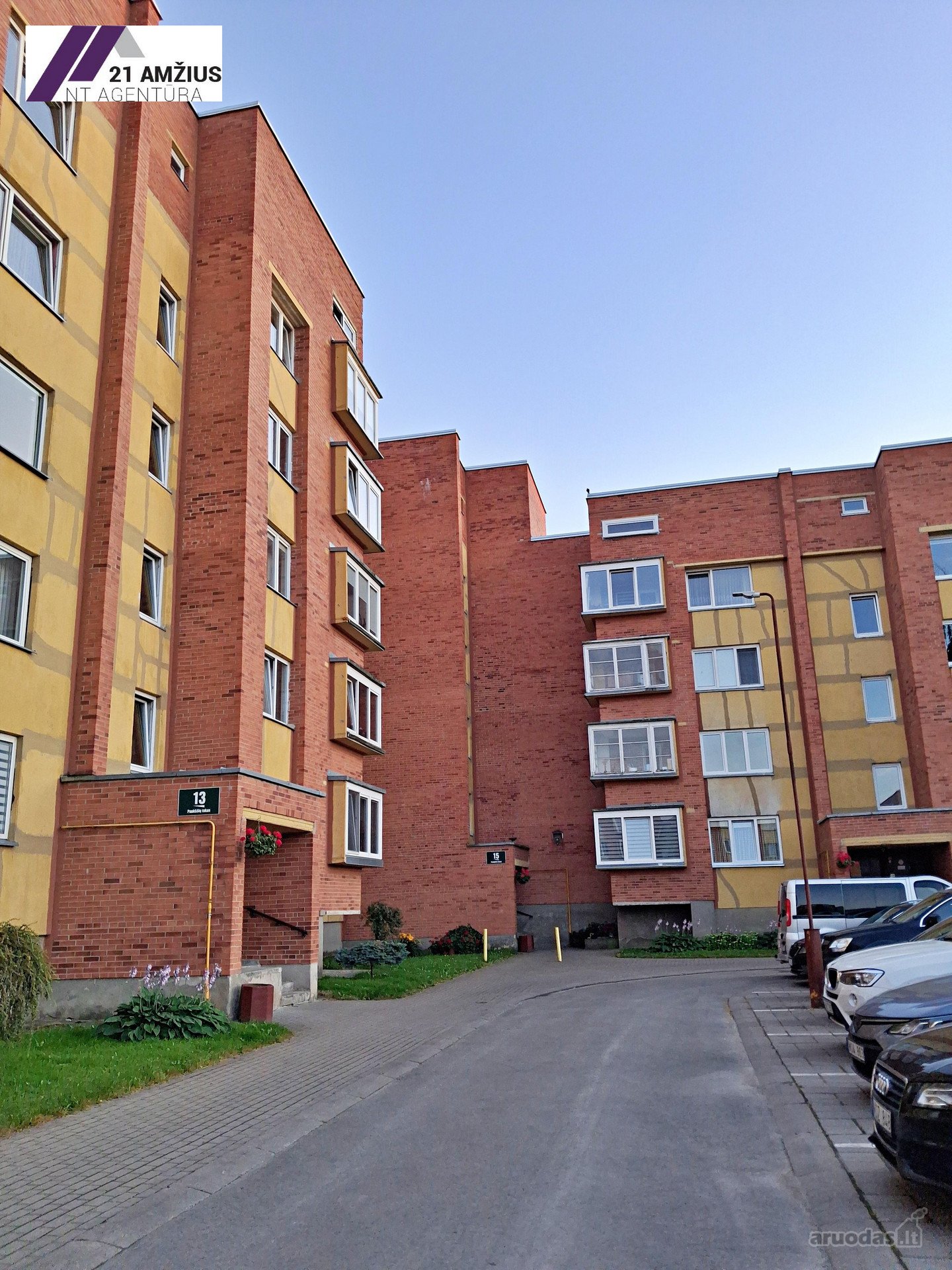 Erdvus 2 Kambarių Butas Su Rūsiu Ir Palėpe