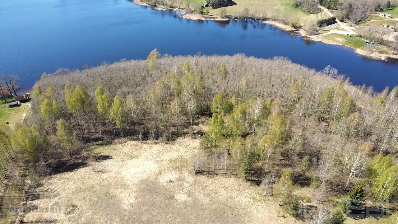 Parduodamas didelis, gražus sklypas Anykščių