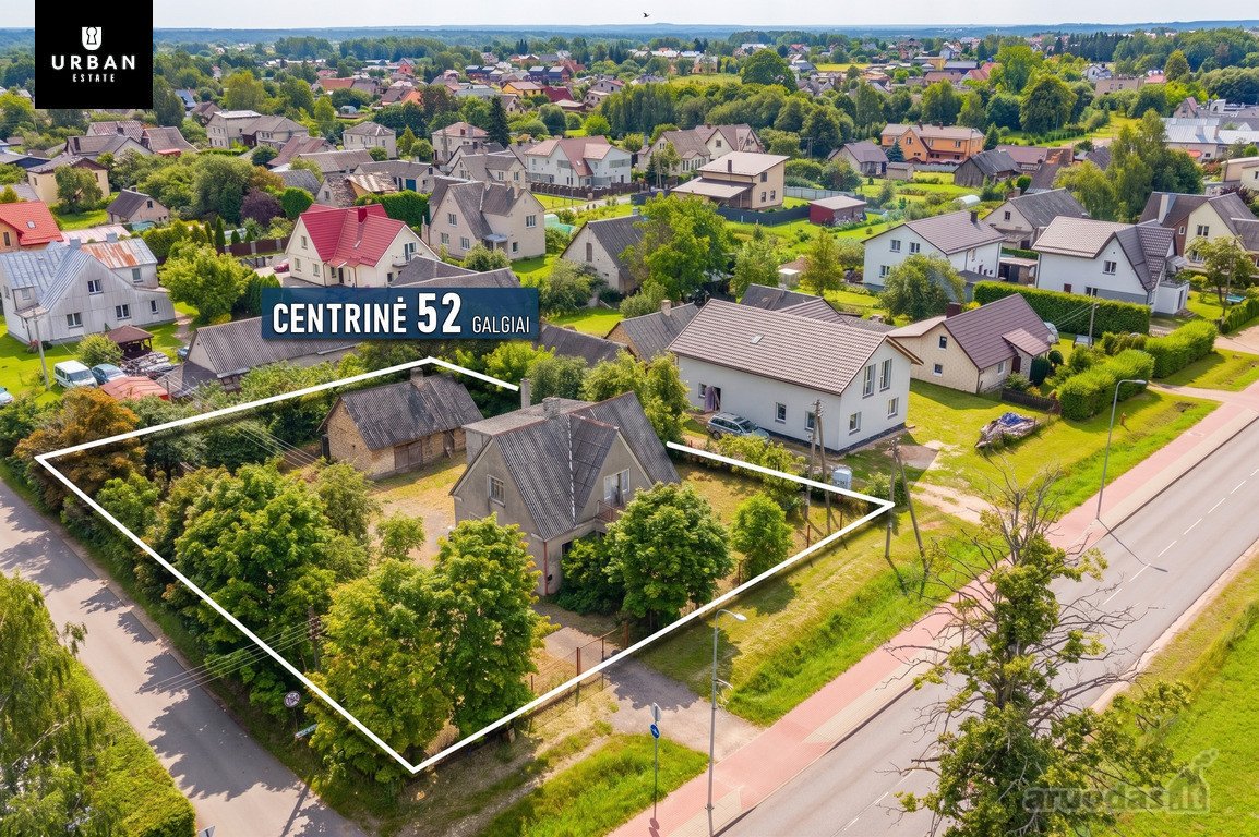 Erdvus Žemės Sklypas Su Remontuotinu Namu