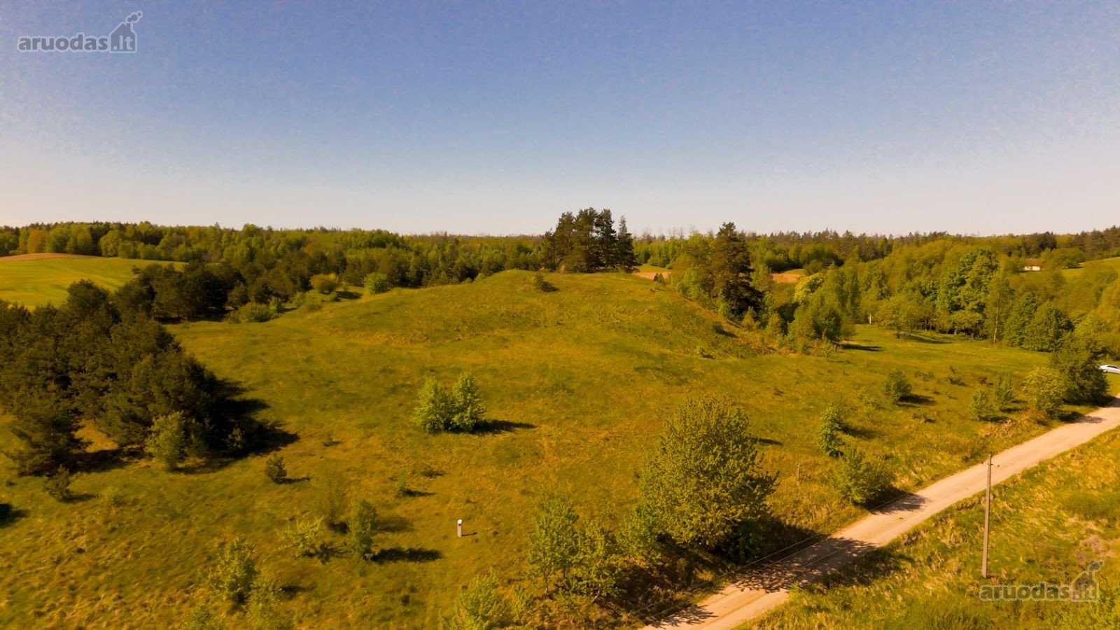 Skubiai. Pigiai. Sodyba su registruotais