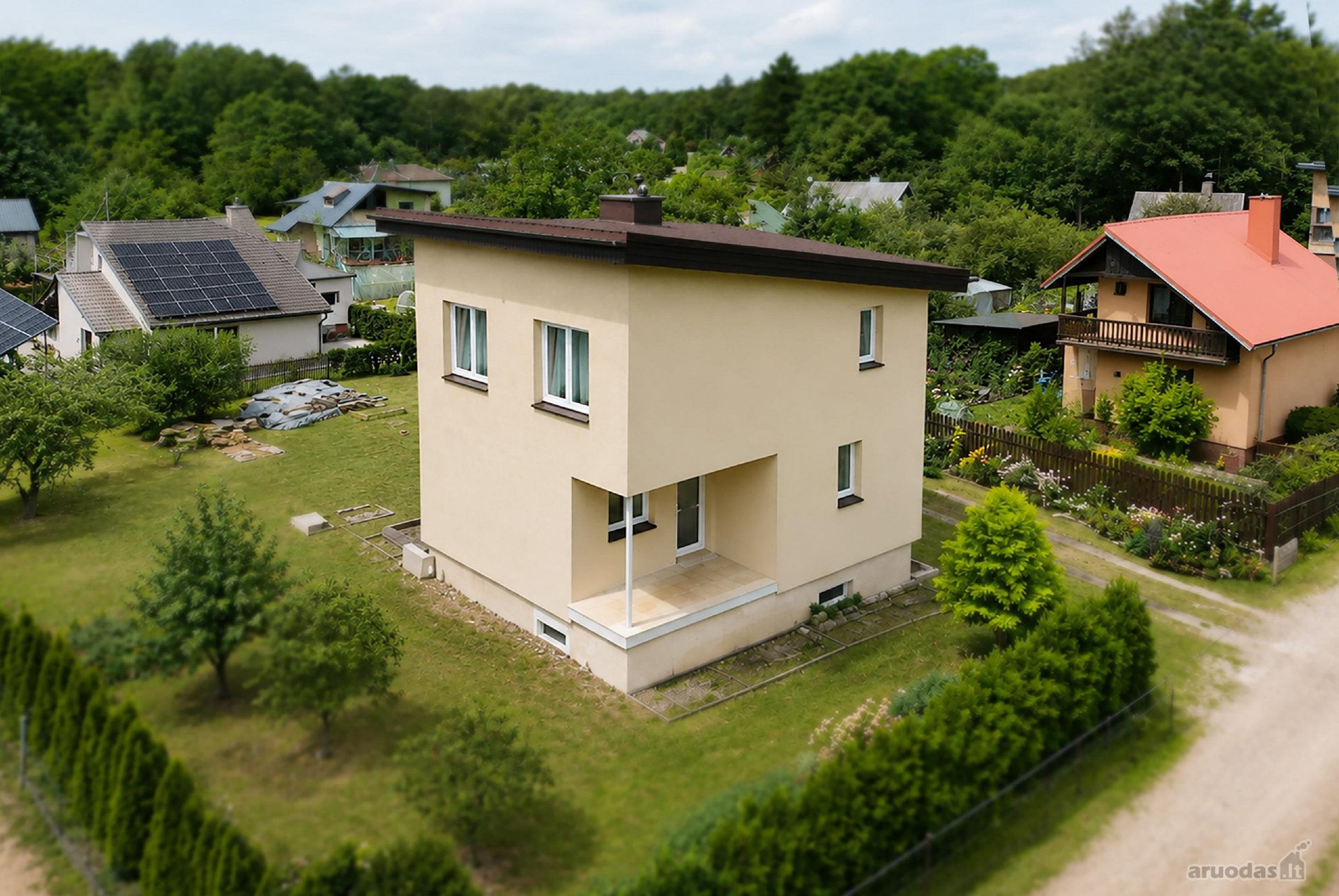 Parduodamas Kapitaliai Rekonstruotas Mūrinis
