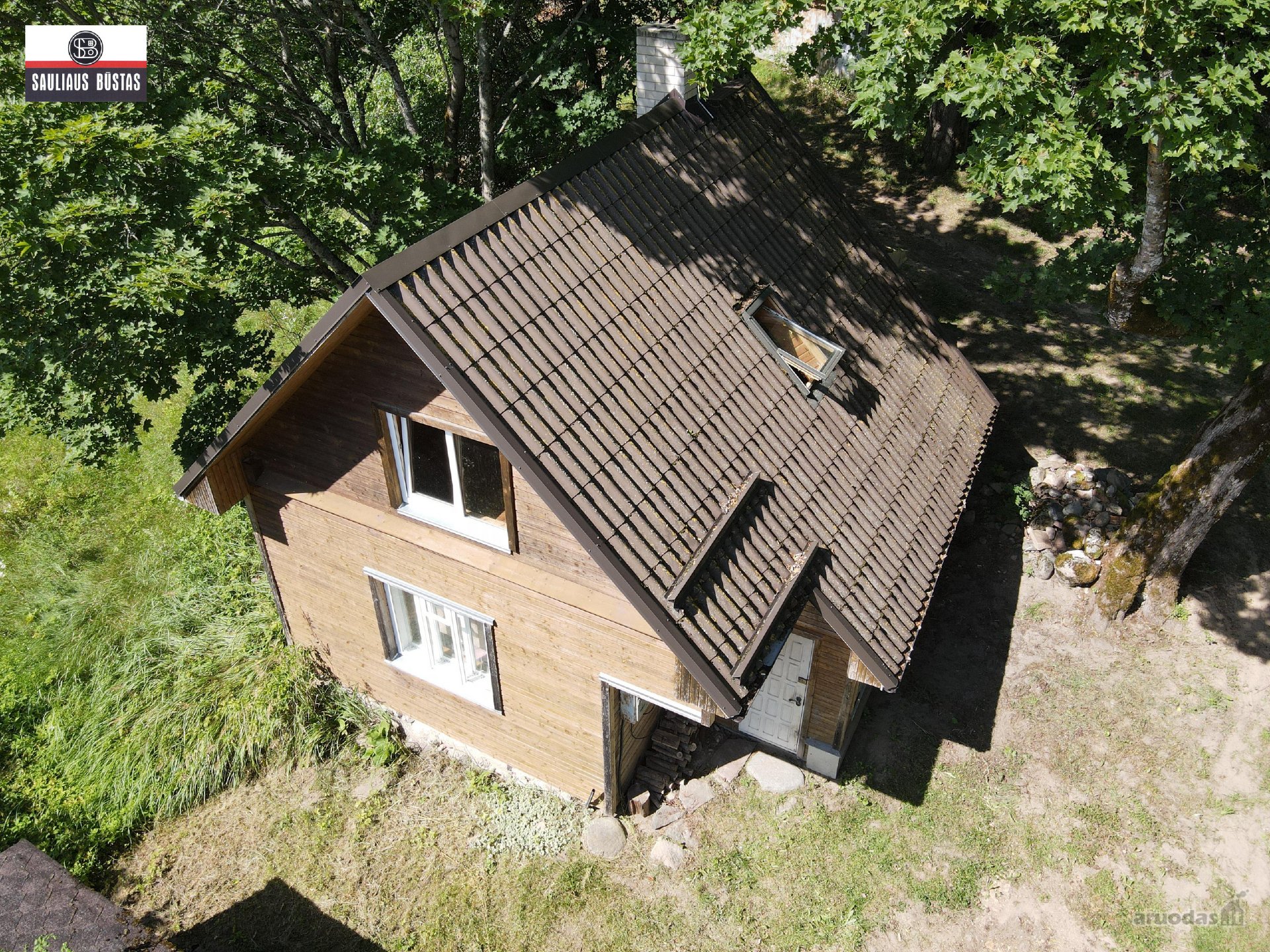 Parduodama išskirtinė teritorija su sodyba,