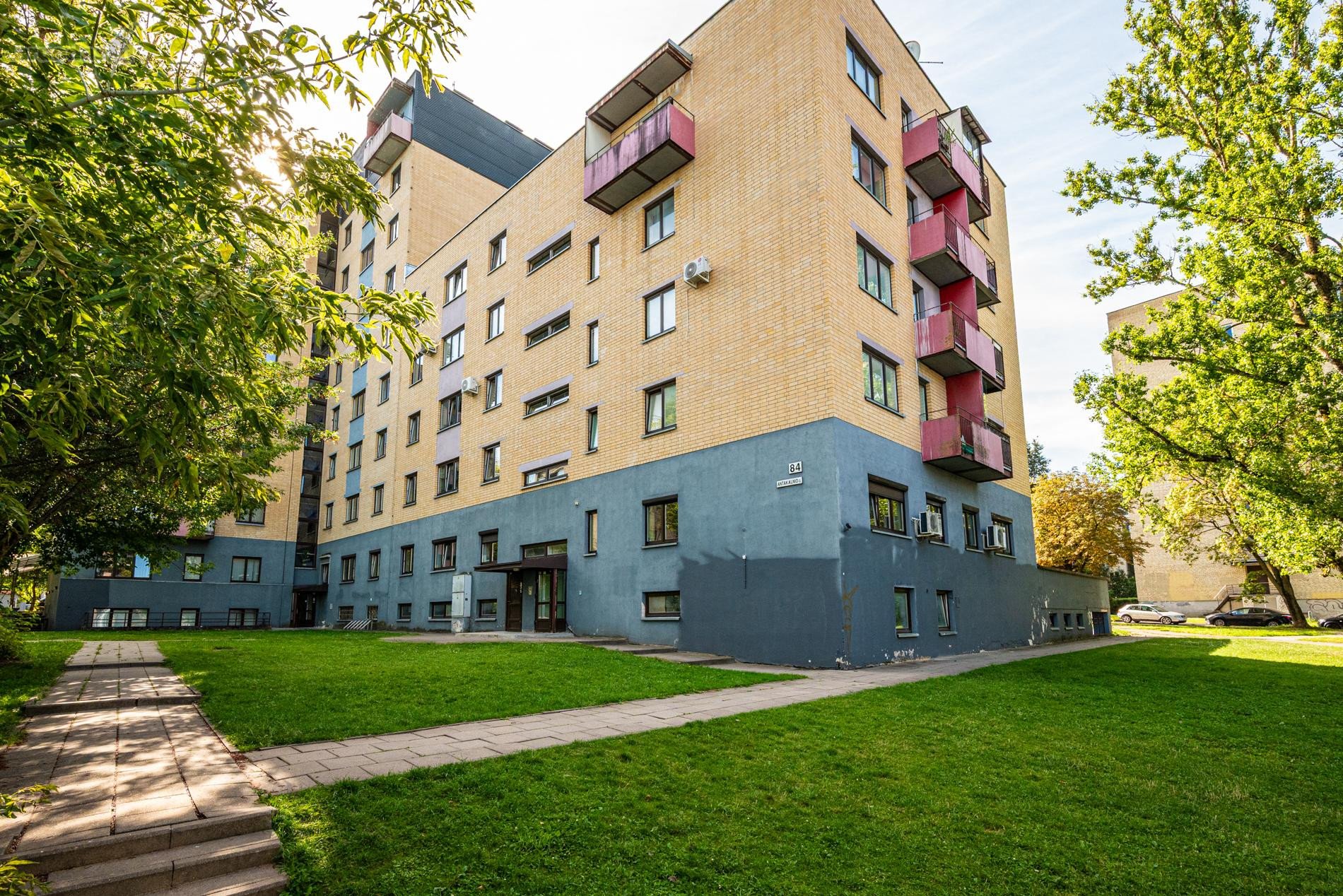 Erdvus Atskirų 4 Kambarių Butas Prestižiniame