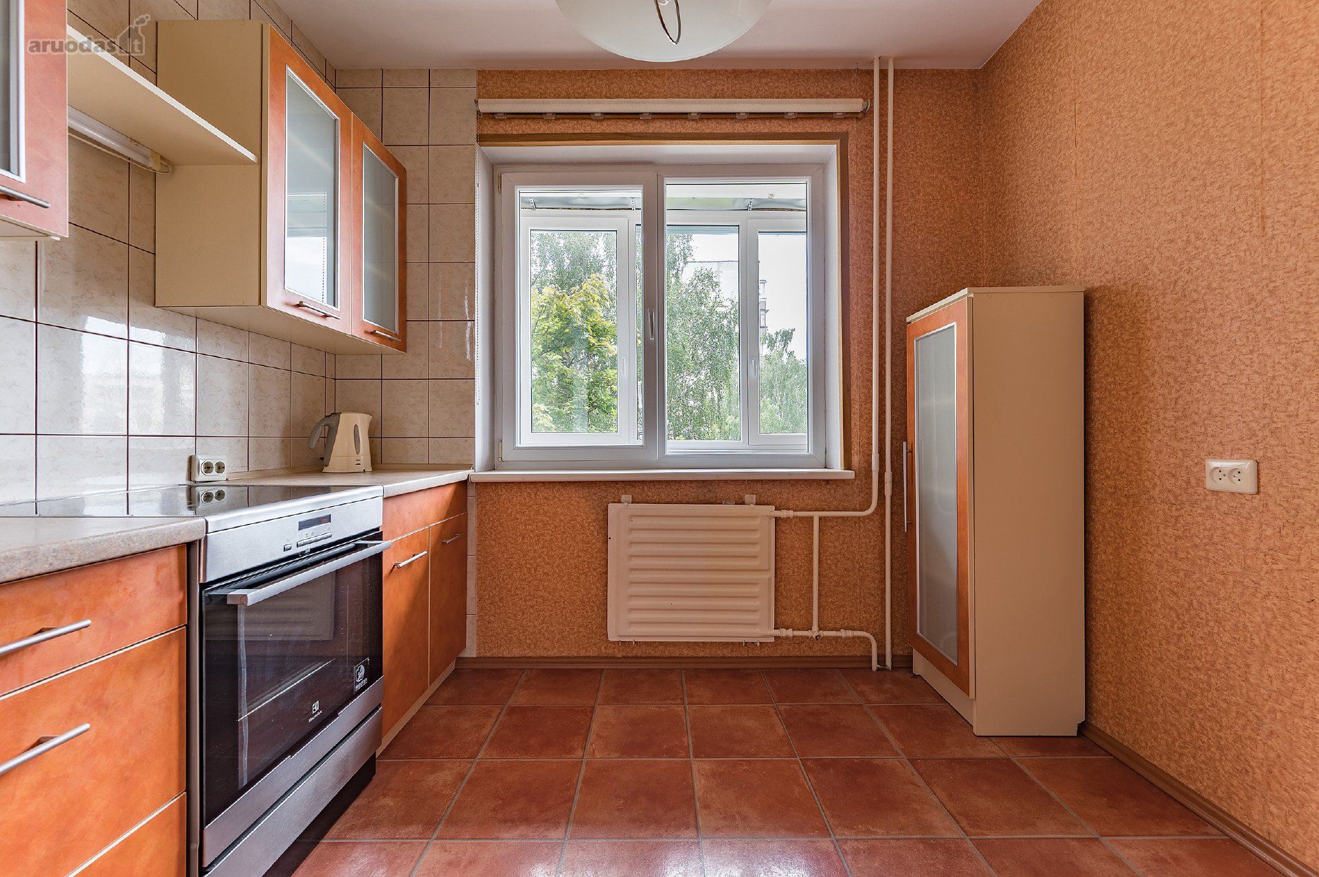 Parduodamas geras 2 kambarių butas Šeškinėje,