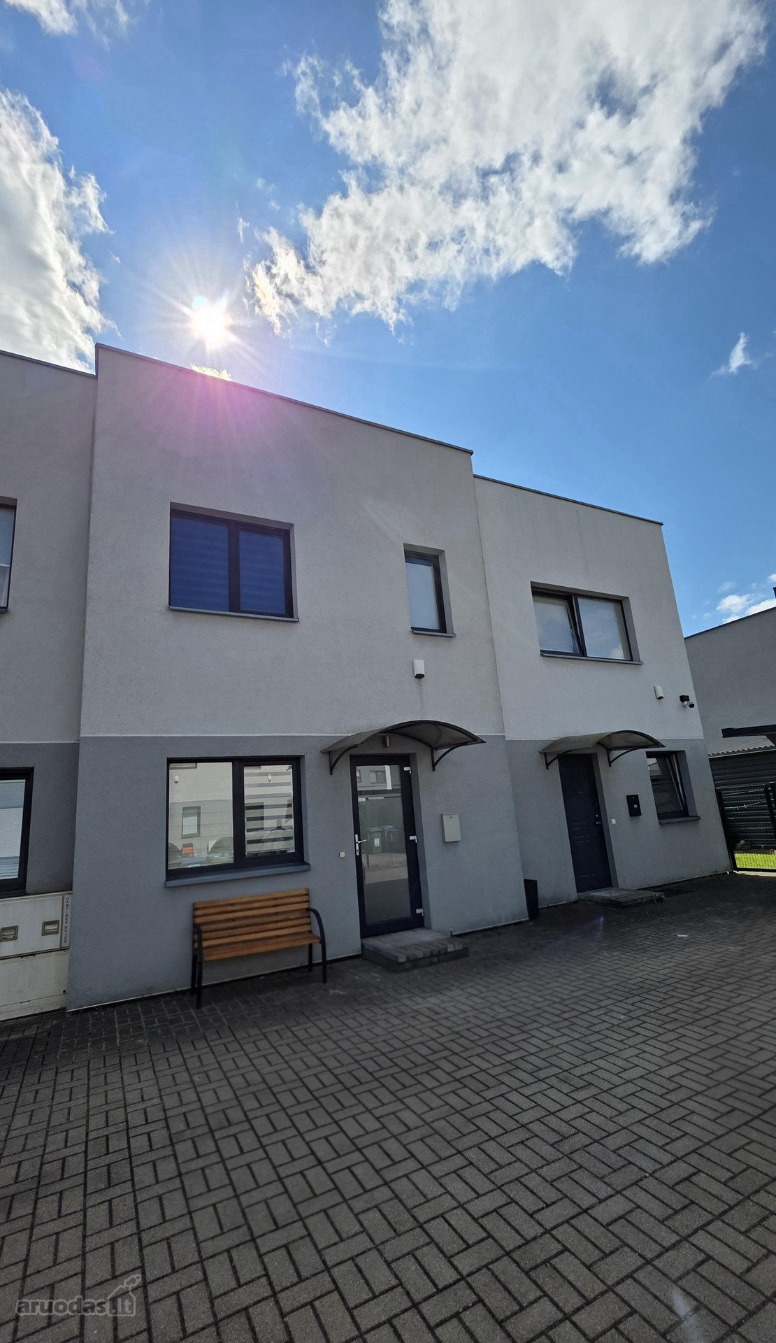 Parduodamas jaukus ir pilnai įrengtas 54 m²,
