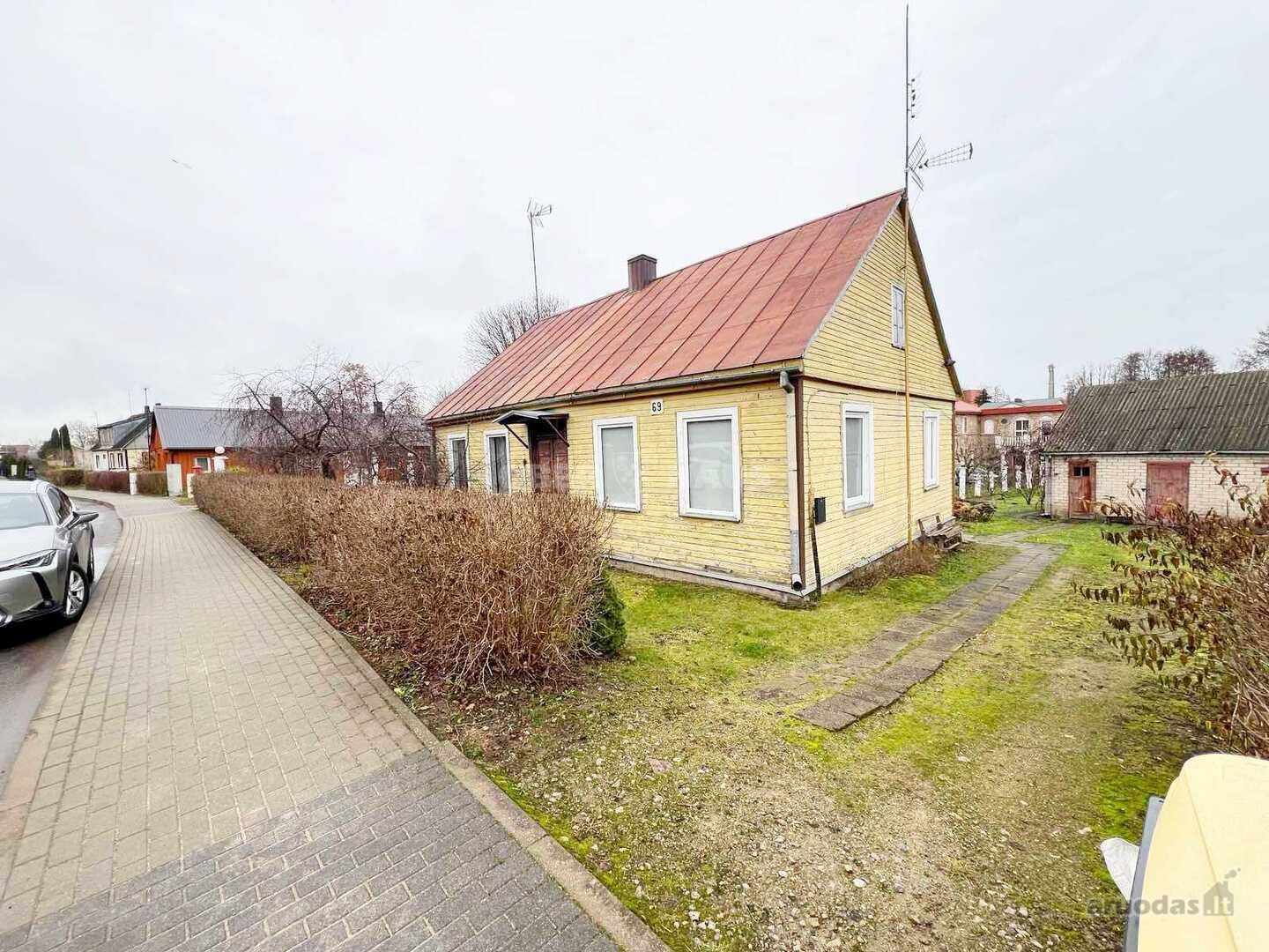 Parduodamas namas Pasvalyje, Biržų g. 69.