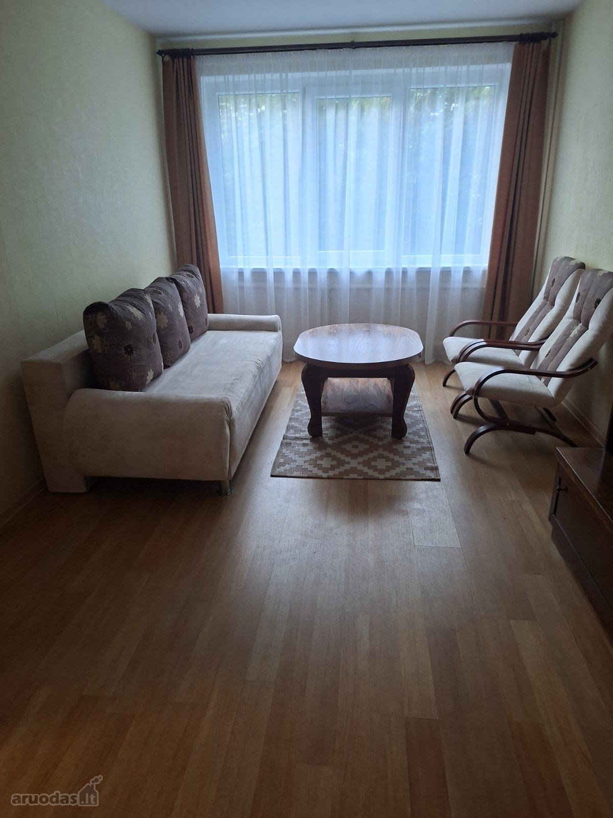 Išnuomojamas tvarkingas ir šviesus 33 m² 1
