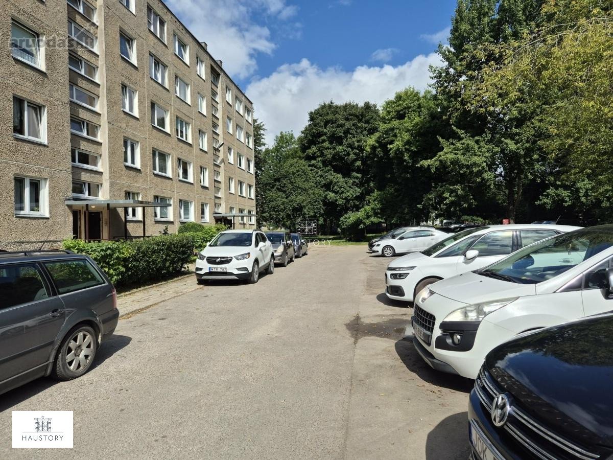 Parduodamas jaukus 2 kambarių butas