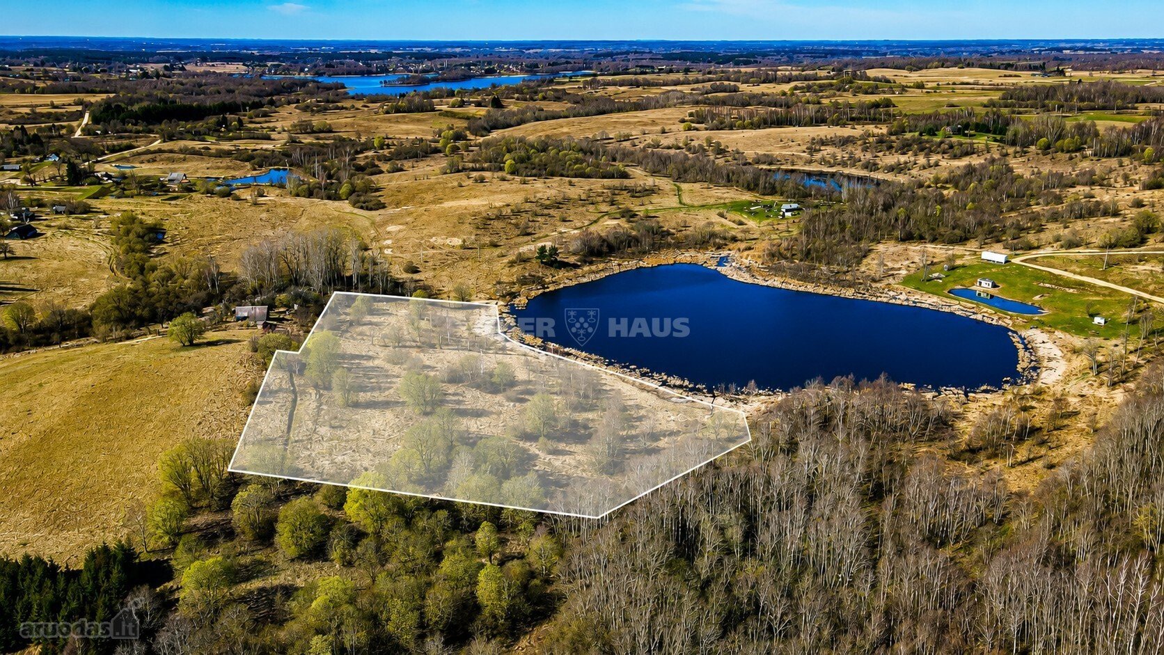 Parduodamas trijų su trupučiu hektarų sklypas
