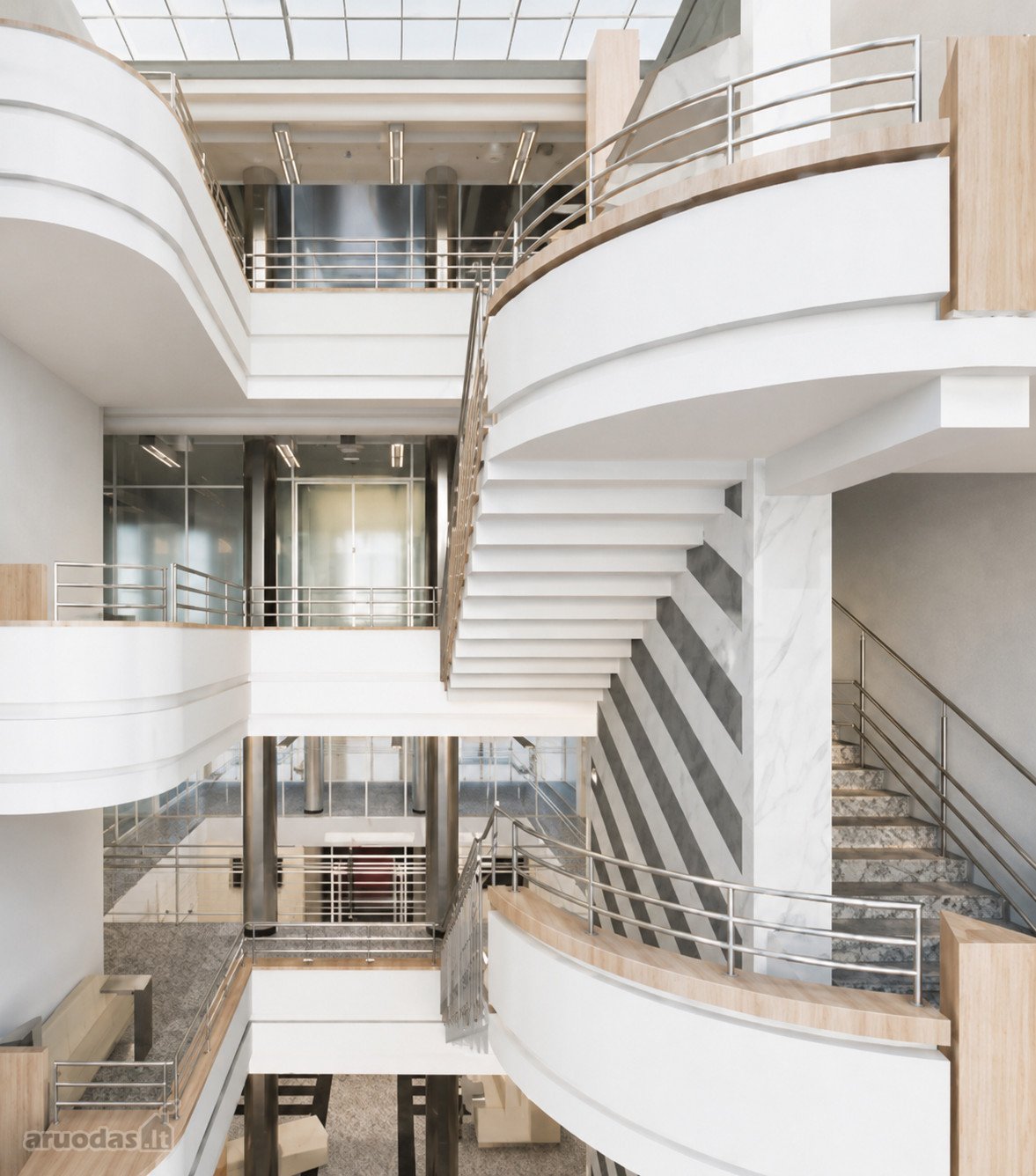 Nuomojamas 7 Darbo Vietų Biuras Vilniaus