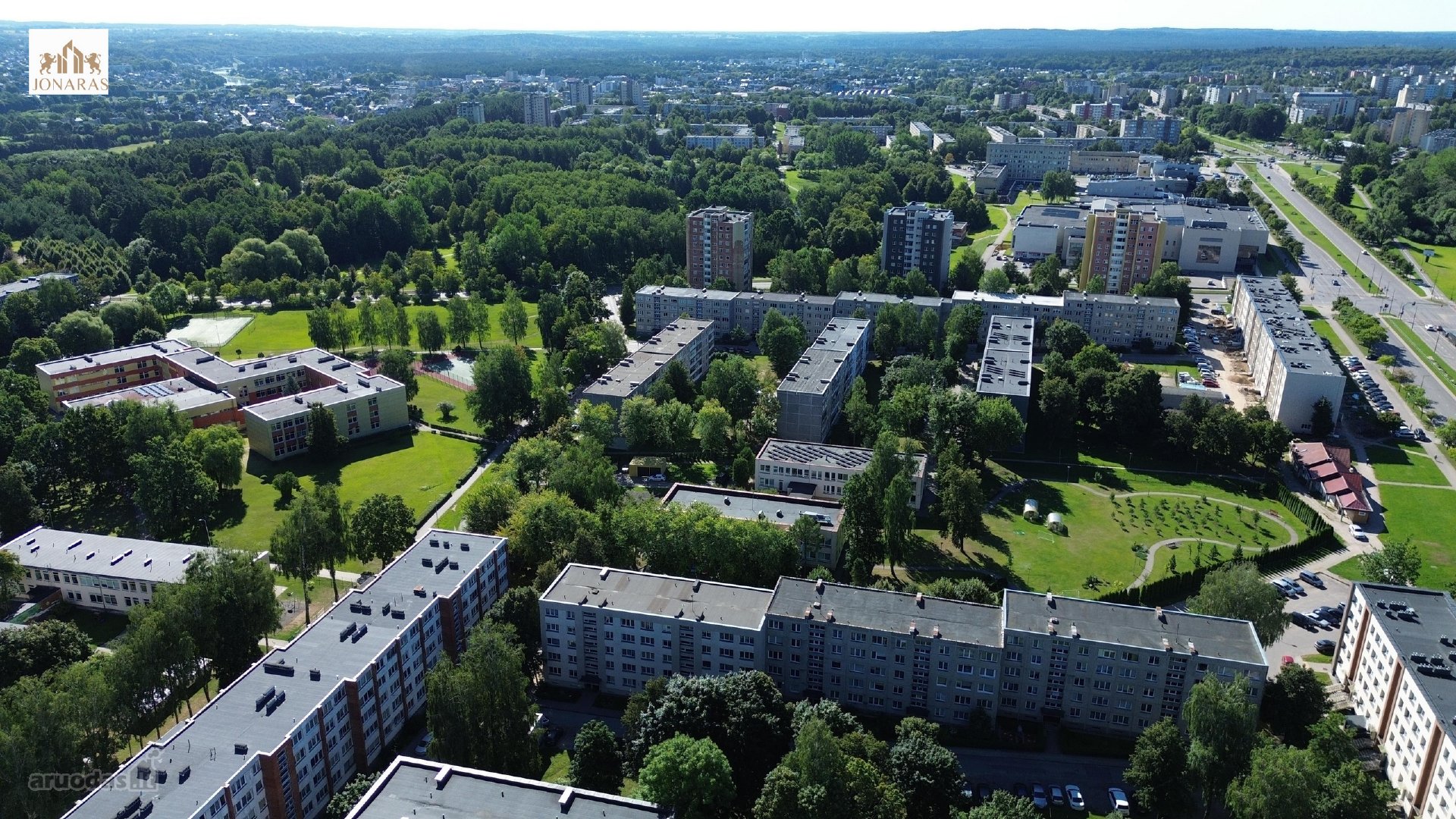 Parduodamas 4 kambarių butas Putinuose –