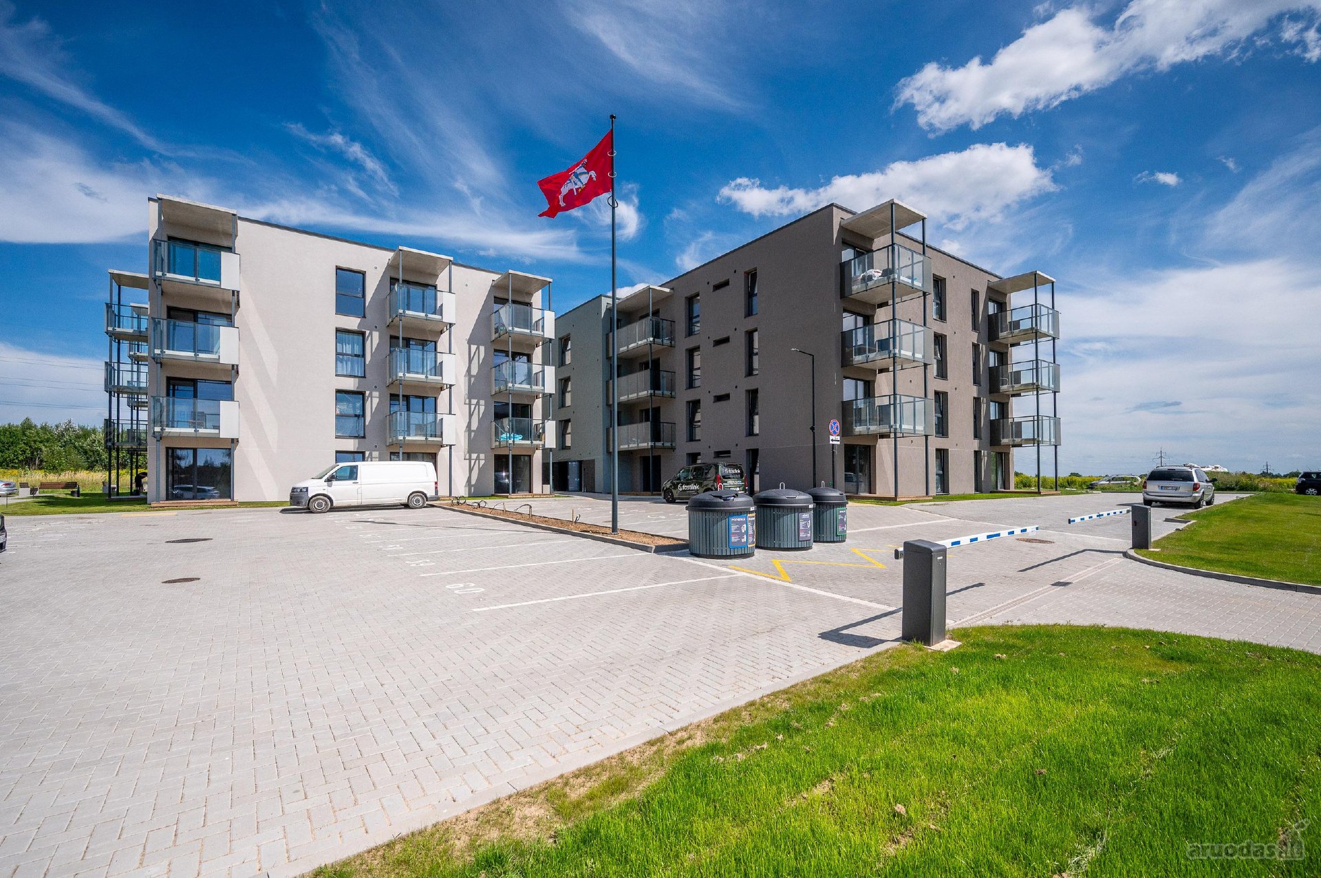 Elzė - namai tarp miesto ir gamtos! 