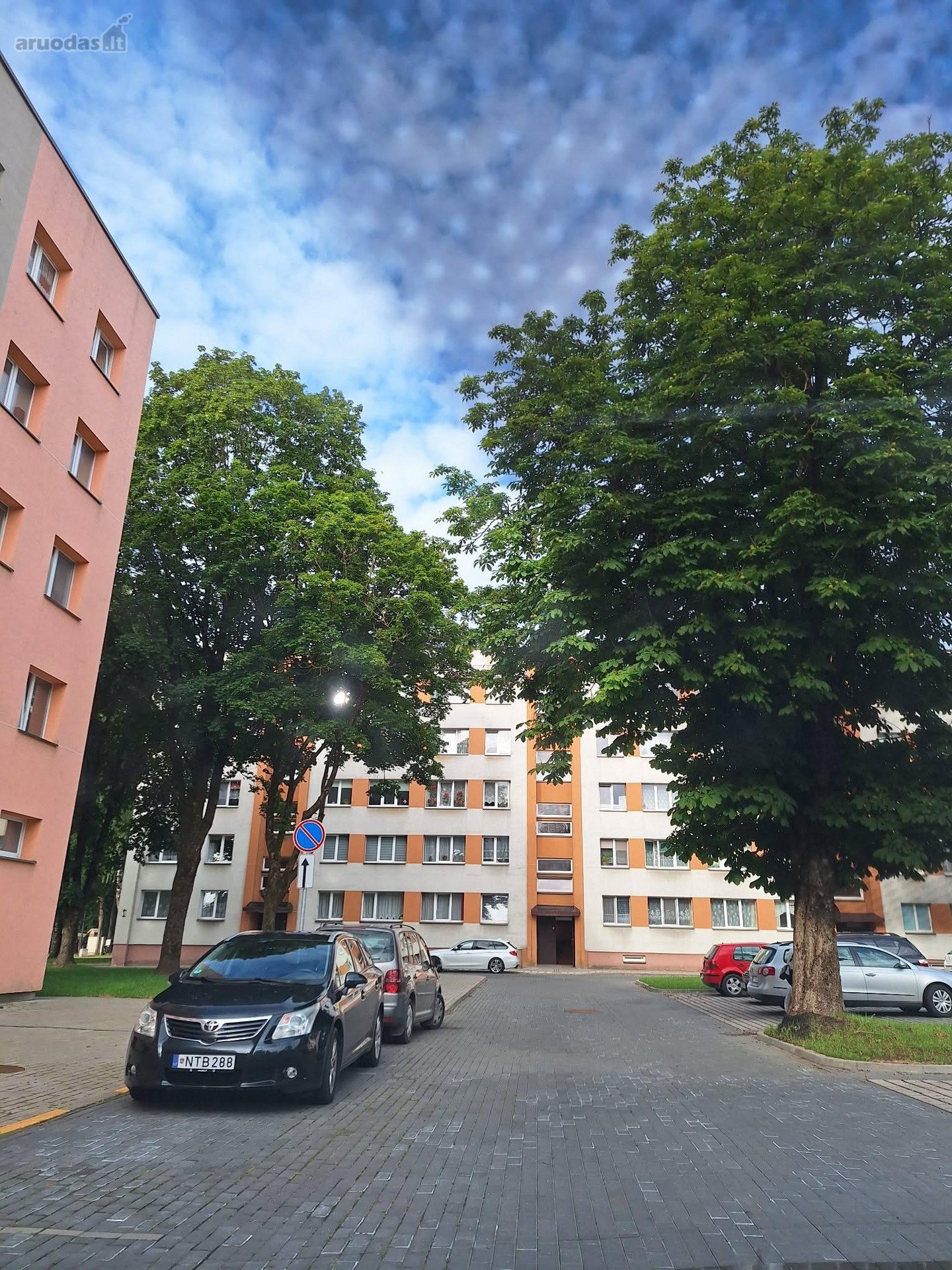 Parduodamas 3 kambarių butas prestižinėje ir