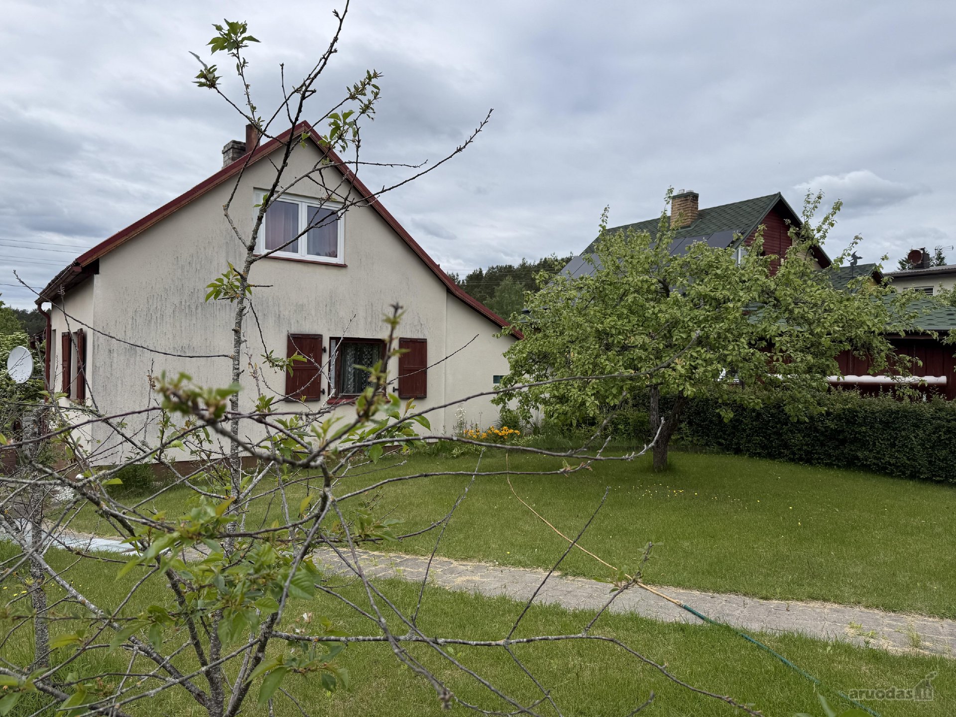 Parduodamas mūrinis 53,35 m² sodo namas su 6