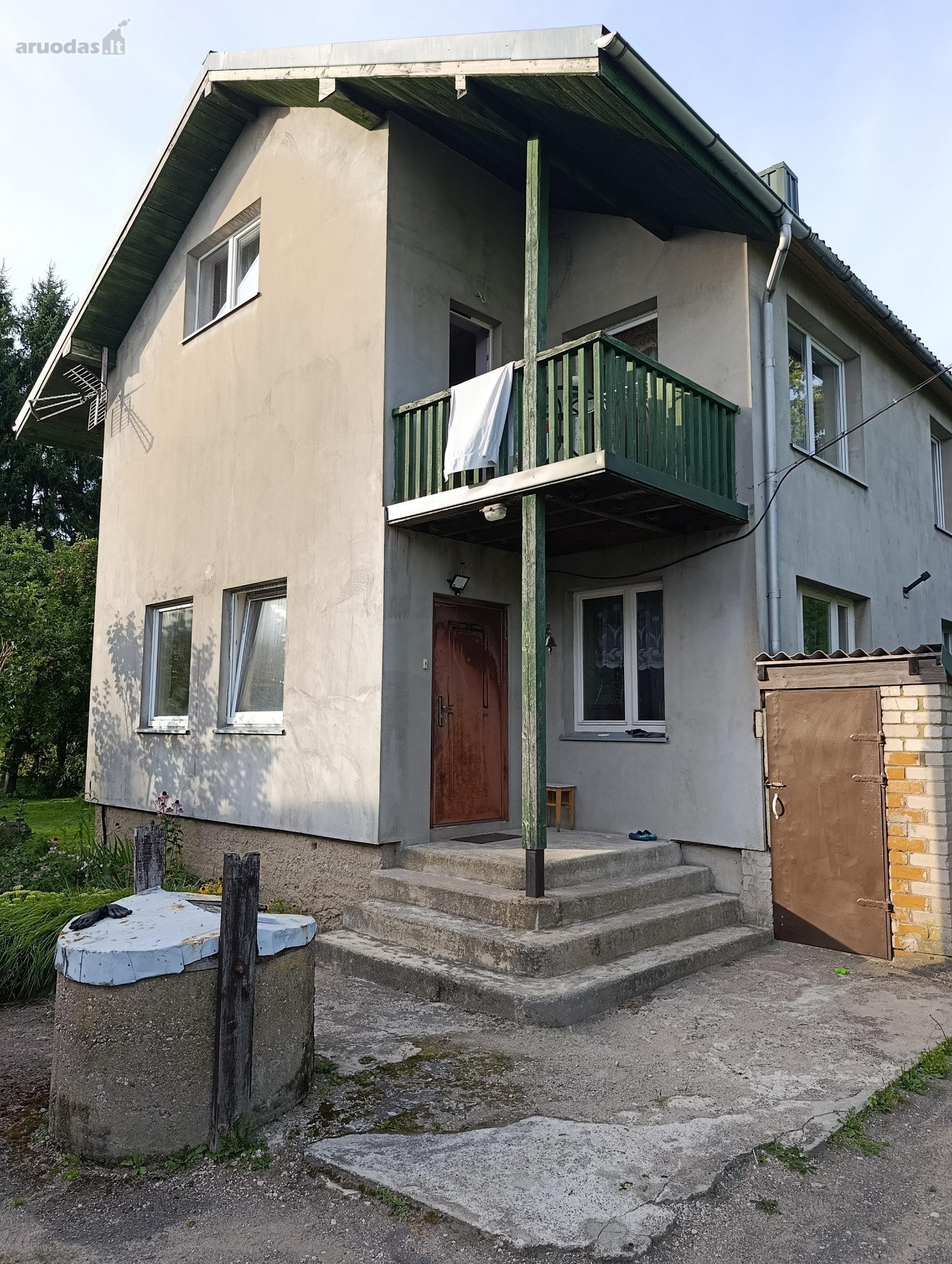 Parduodamas namas kartu su 28 a. sklypu ir